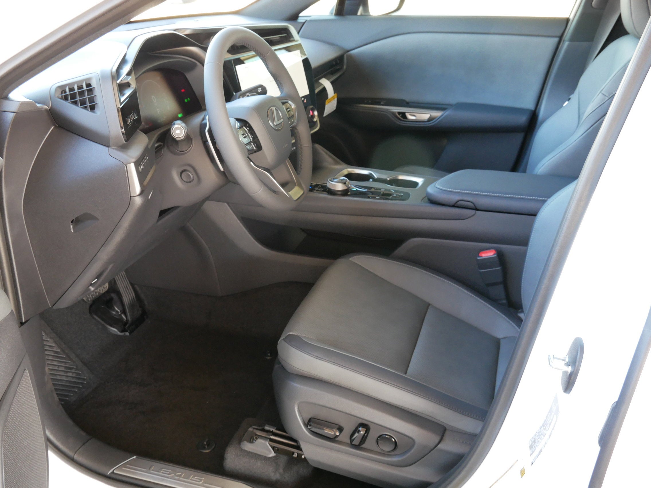 2026 Lexus RZ 350e PREMIUM