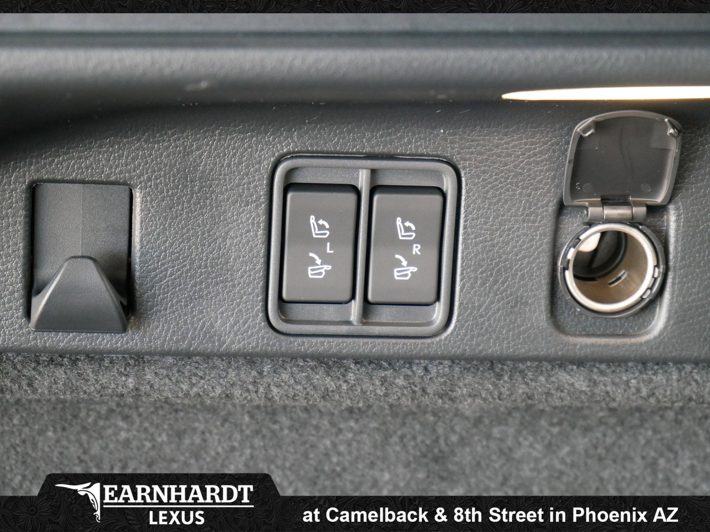 2026 Lexus RX 450h+ Luxury