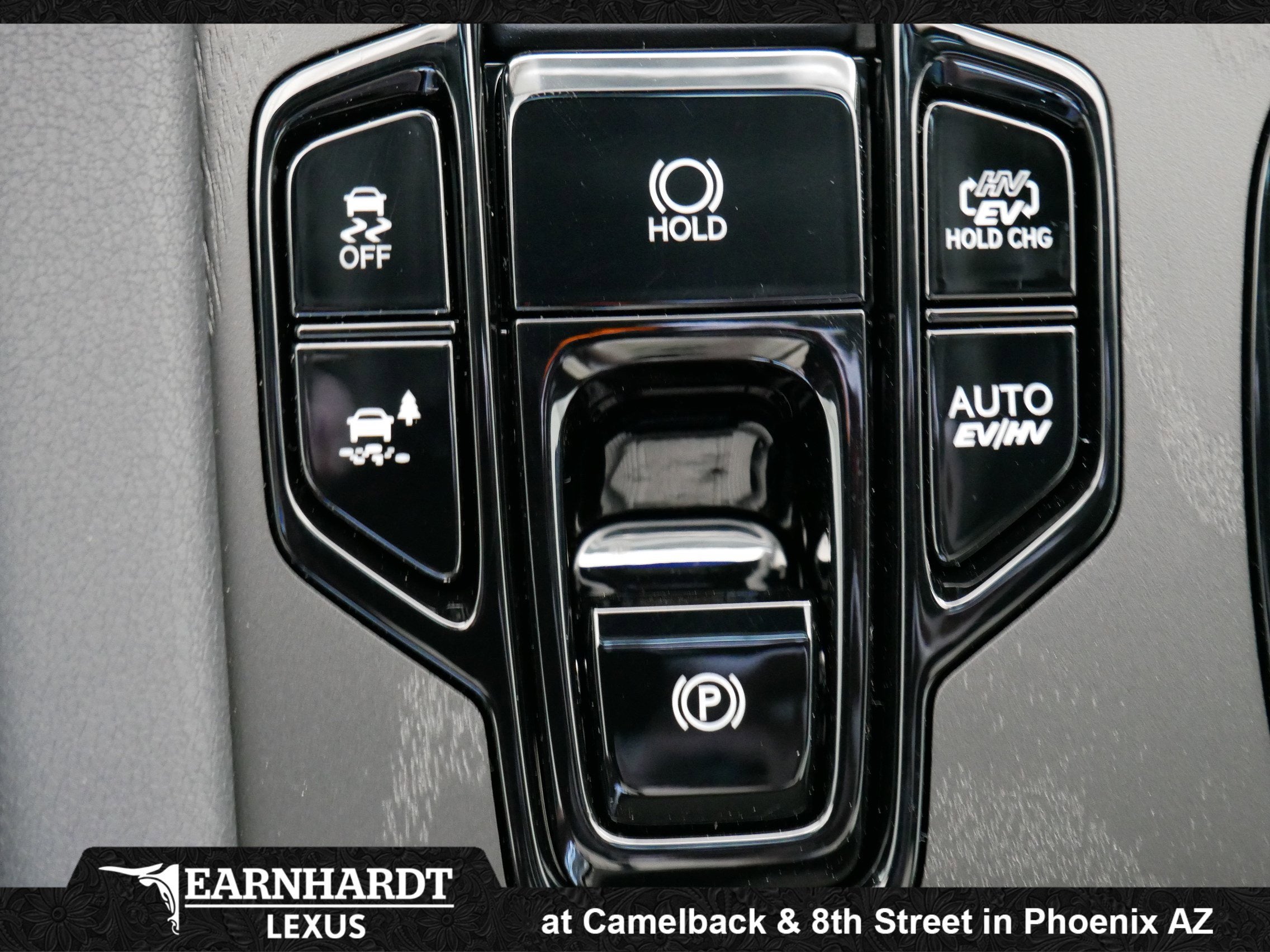 2026 Lexus RX 450h+ Luxury