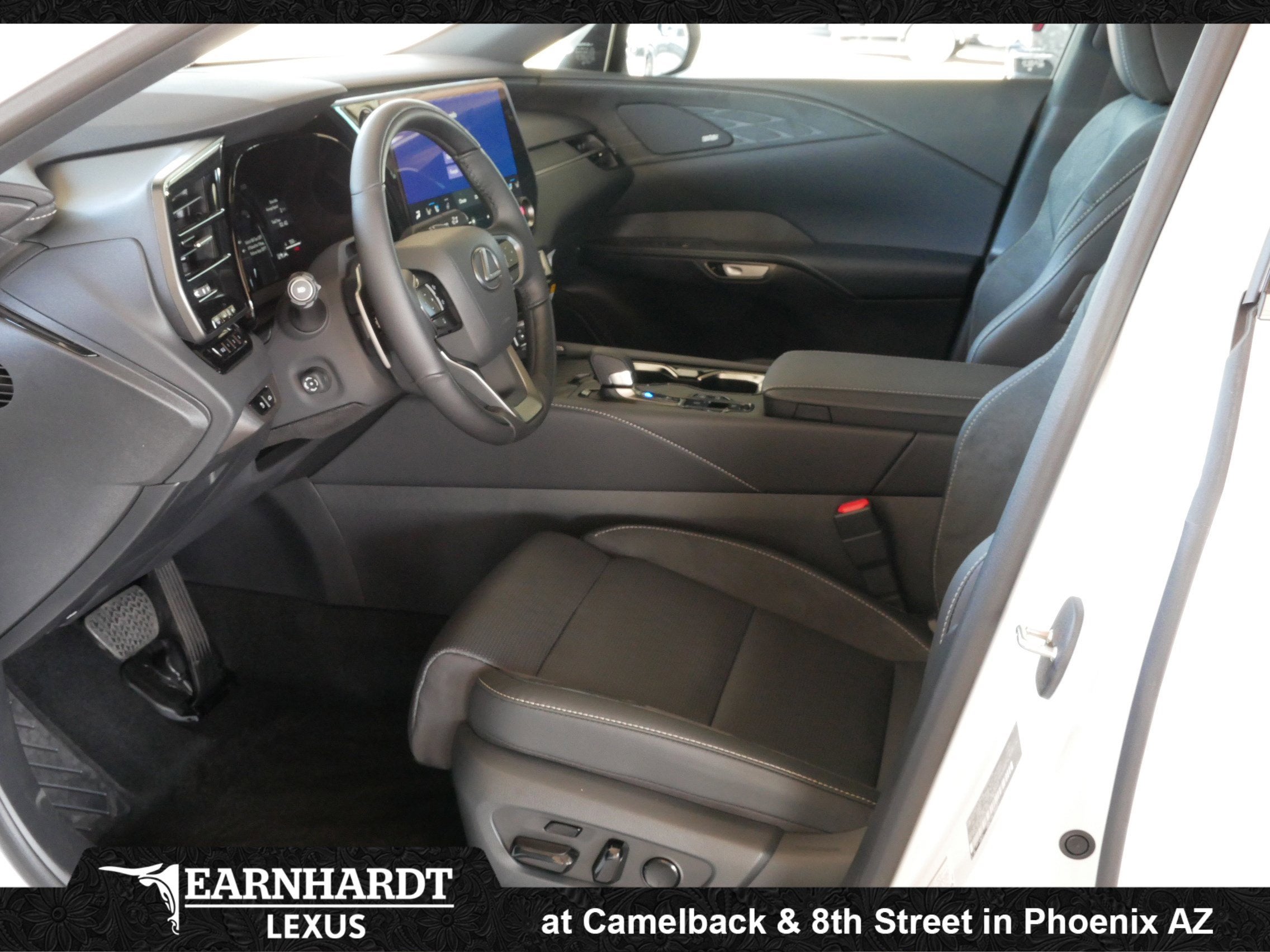 2026 Lexus RX 450h+ Luxury