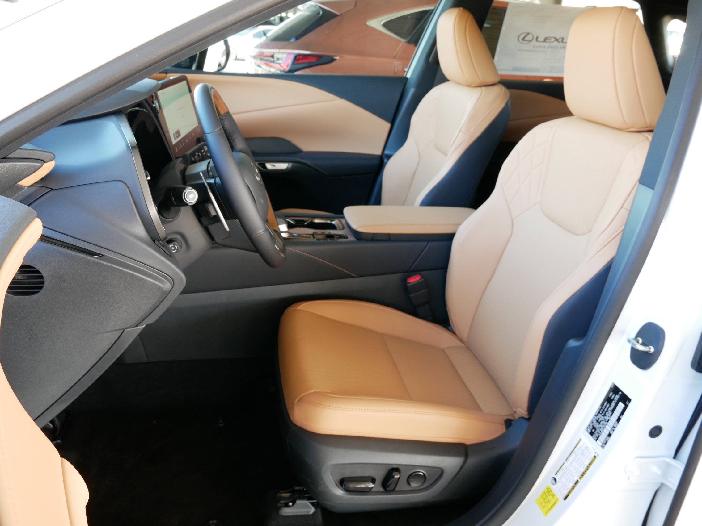 2026 Lexus RX 450h PLUS PREMIUM AWD