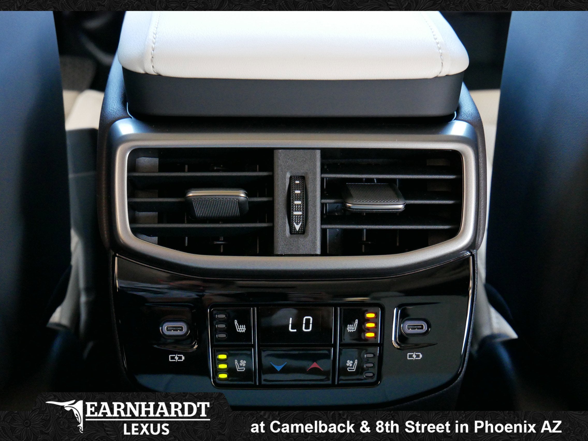 2026 Lexus RX 450h+ Luxury