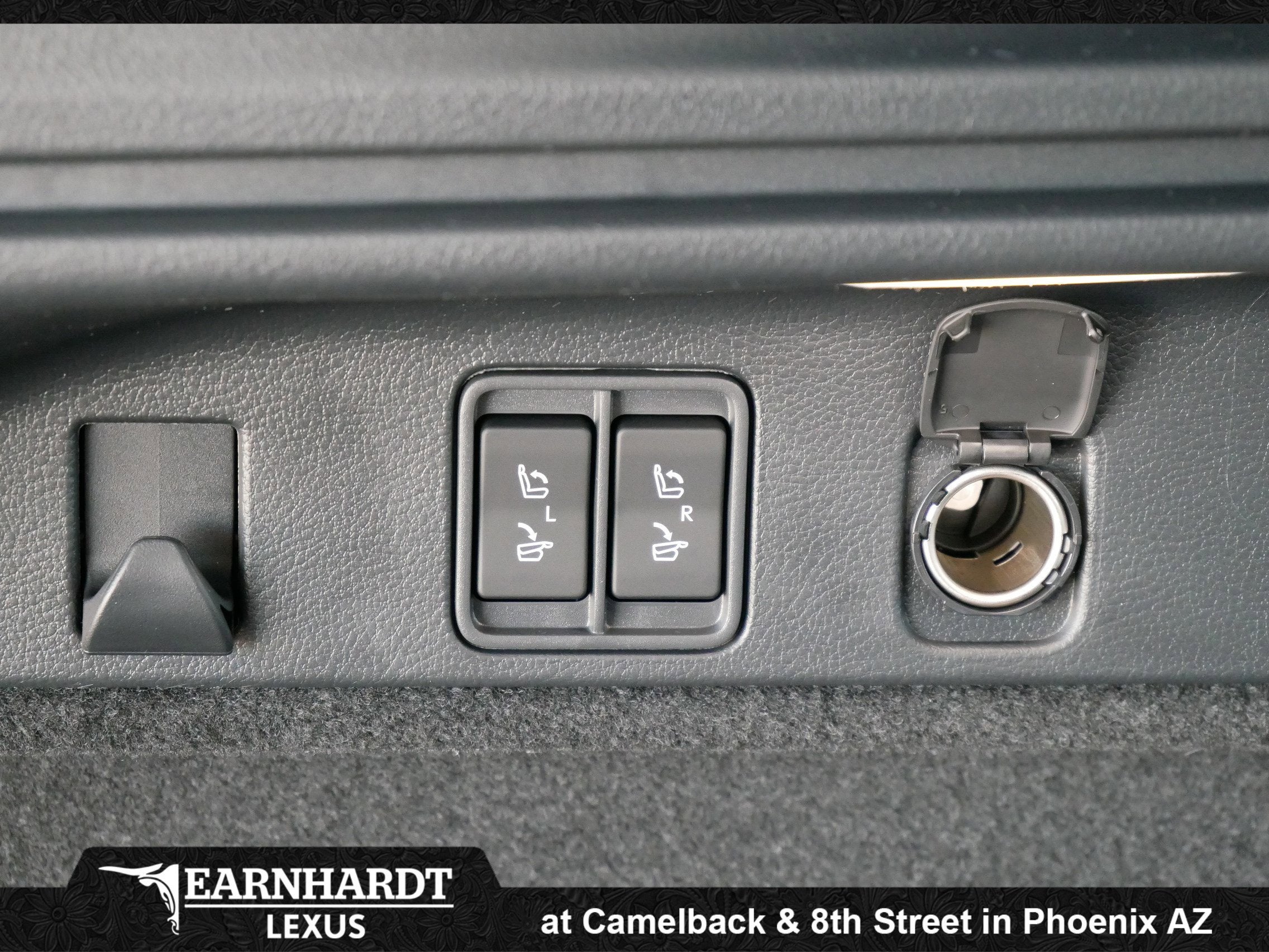 2026 Lexus RX 450h+ Luxury