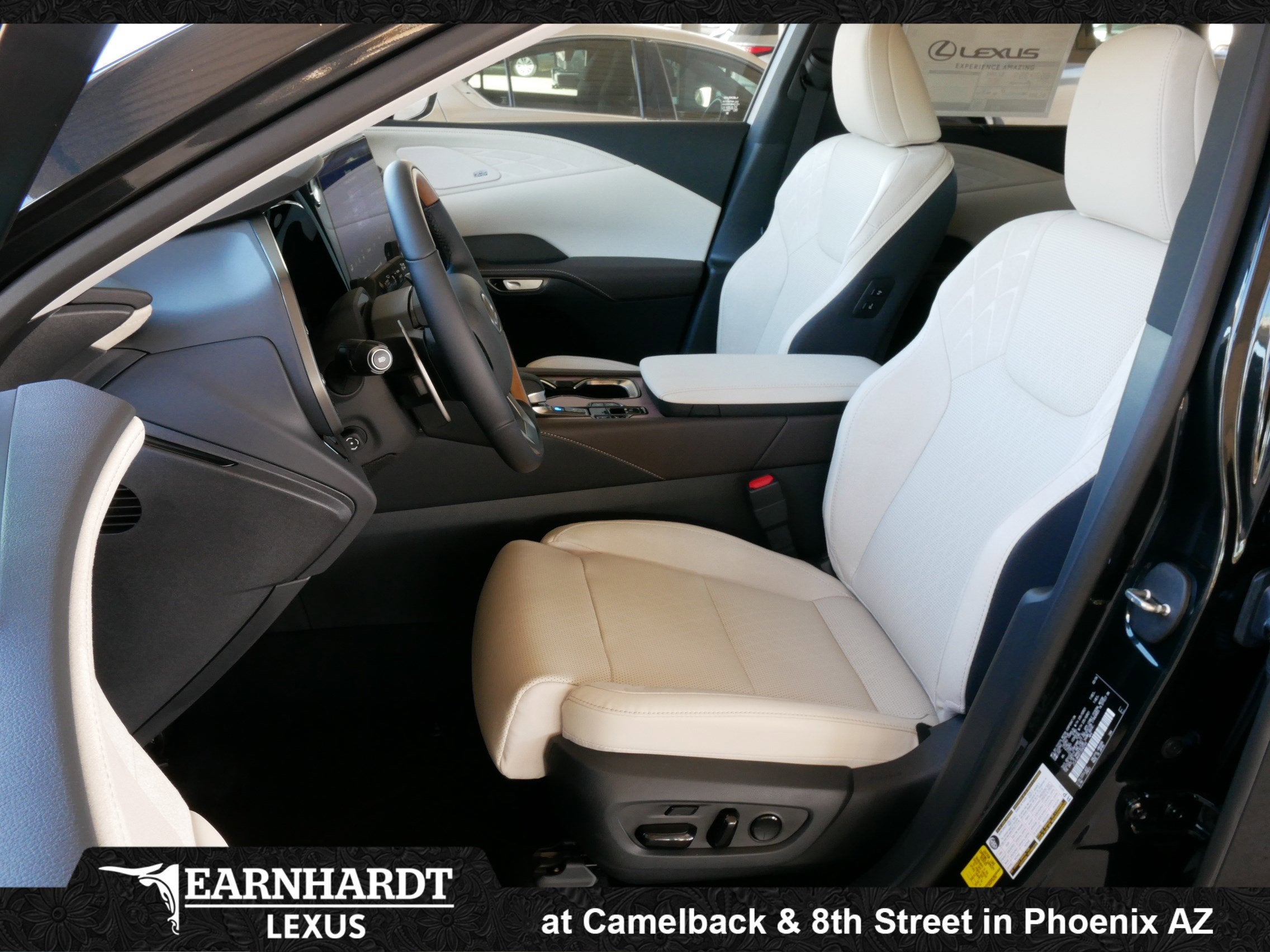 2026 Lexus RX 450h+ Luxury