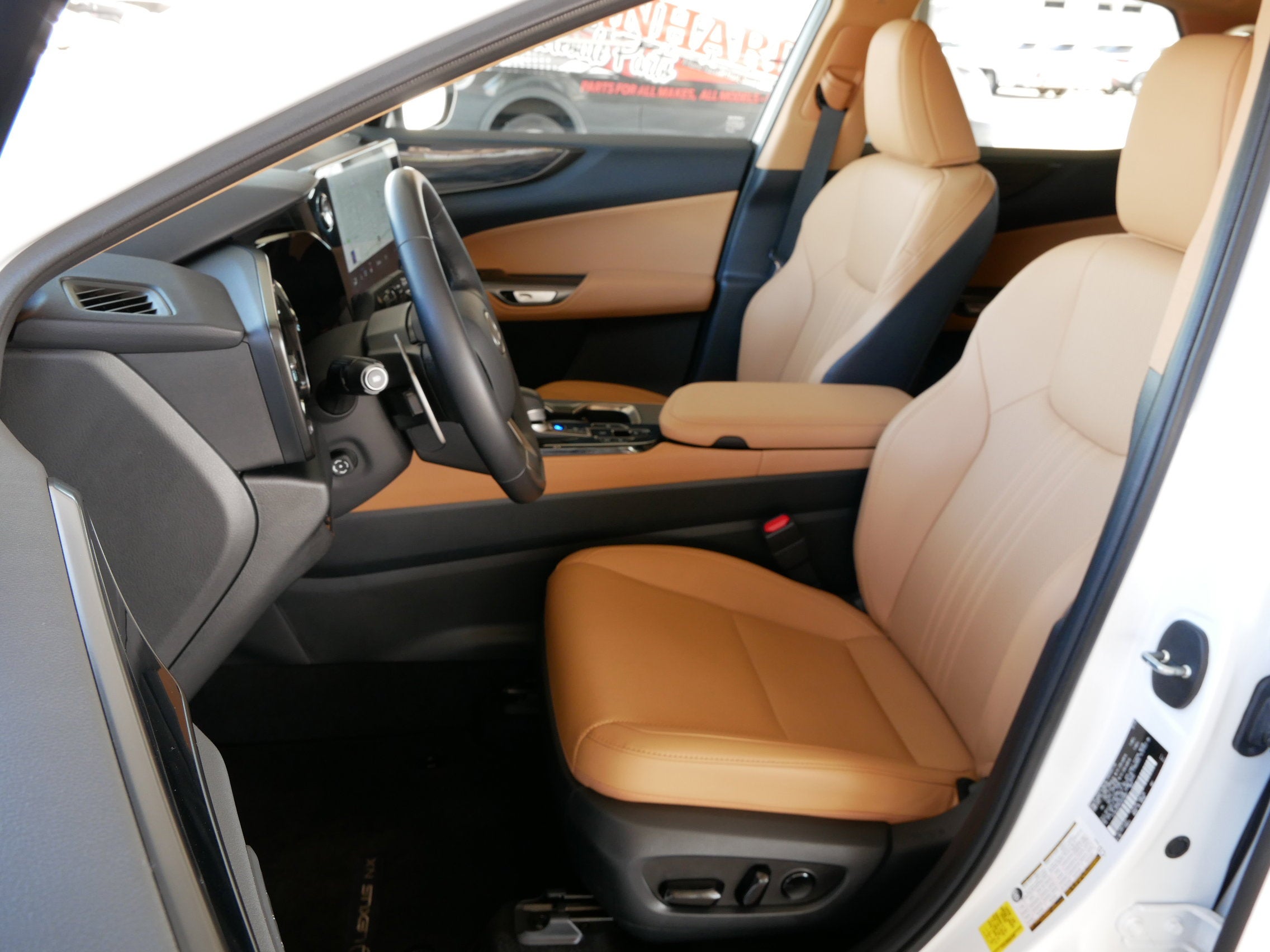 2025 Lexus NX 350h Premium