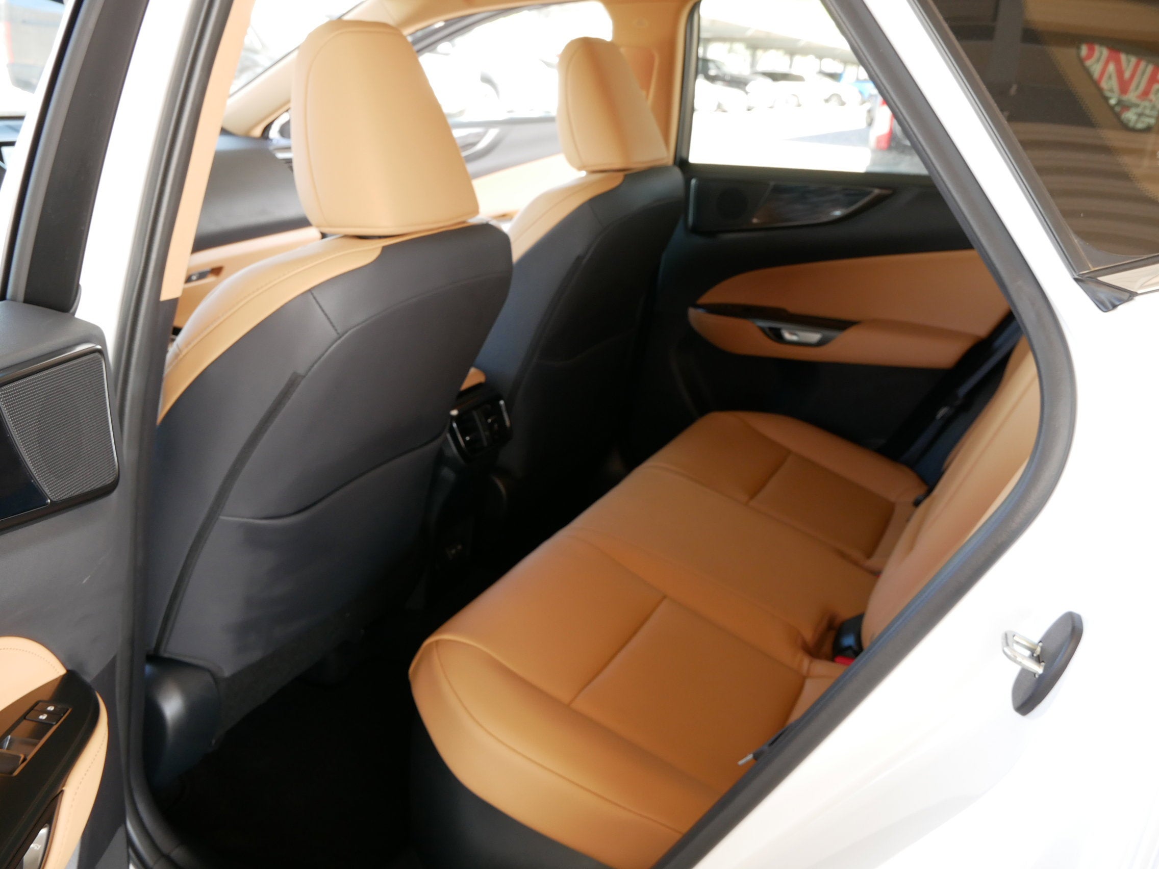 2025 Lexus NX 350h Premium