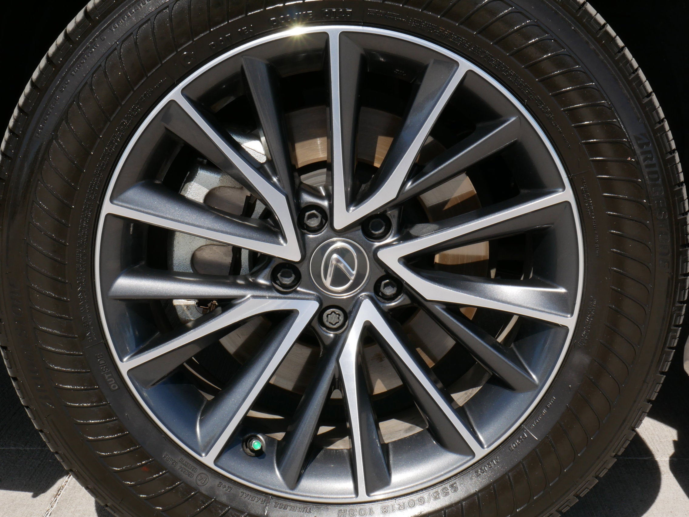 2025 Lexus NX 350h Premium