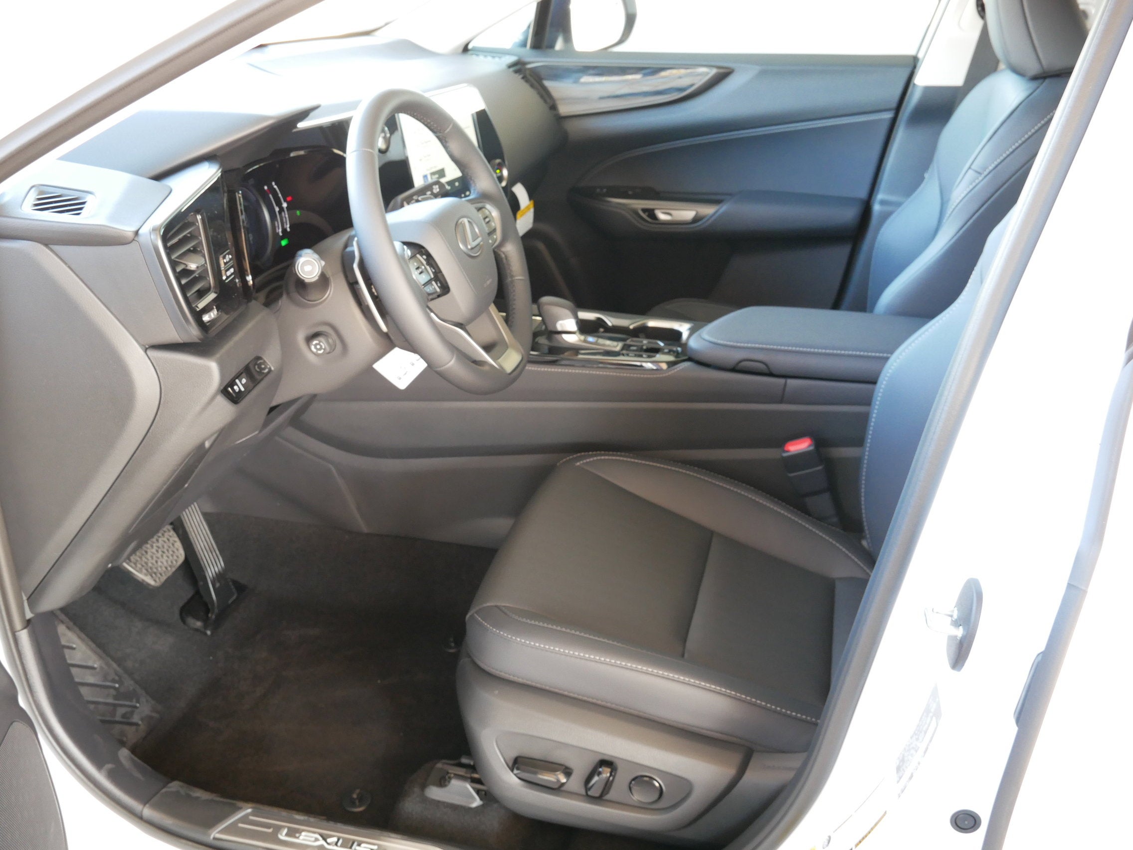 2026 Lexus NX 350h PREMIUM