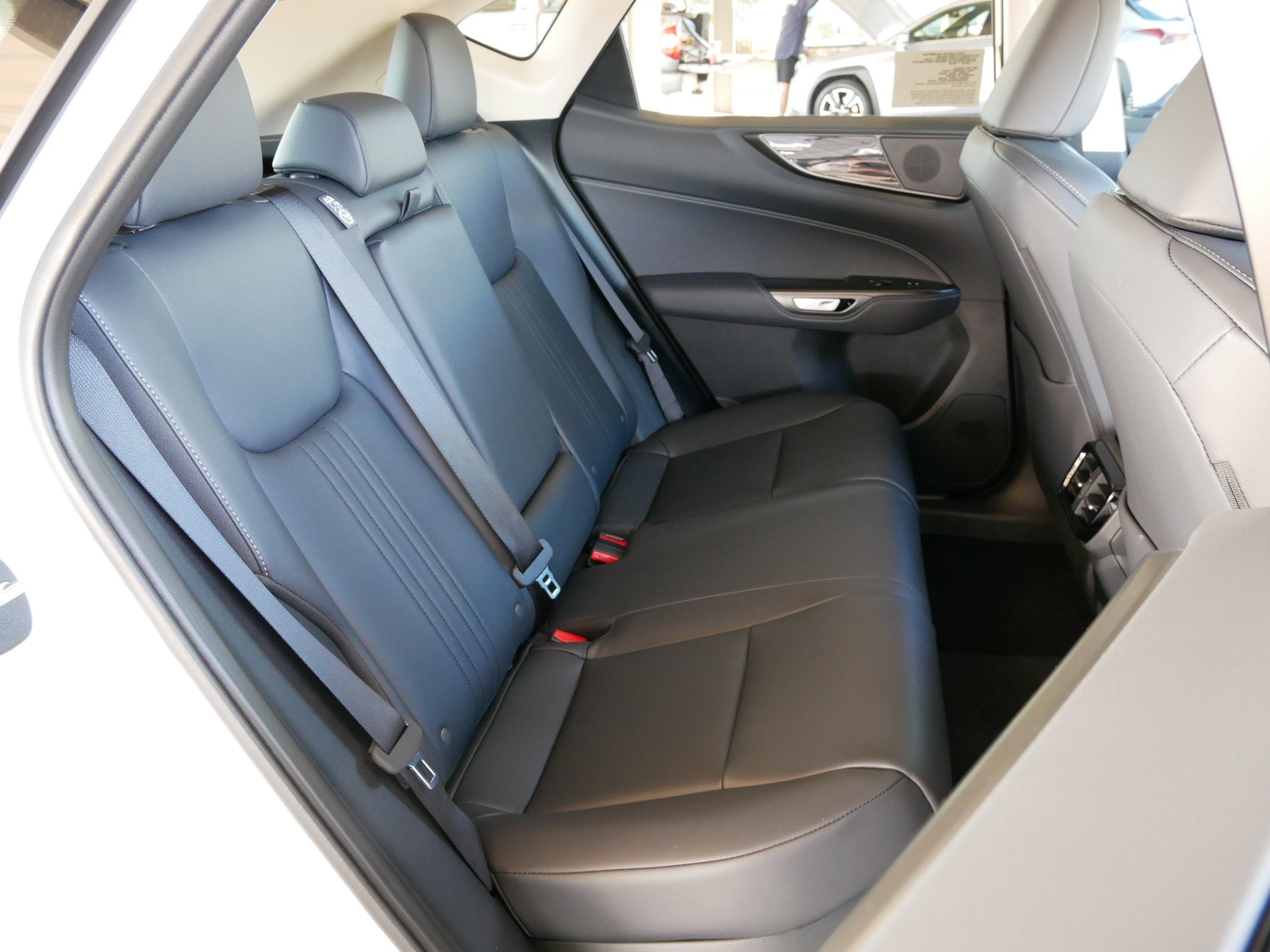 2026 Lexus NX 350h PREMIUM