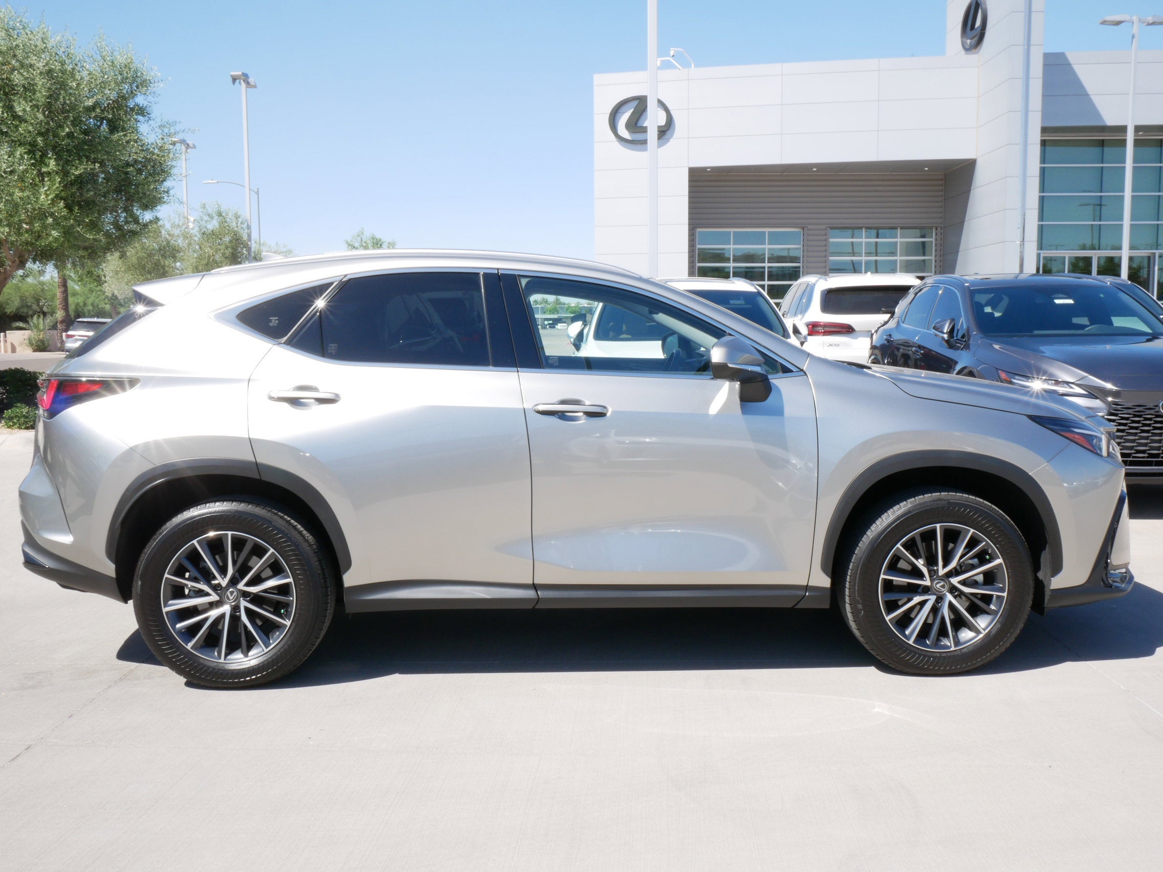 2025 Lexus NX 350h PREMIUM
