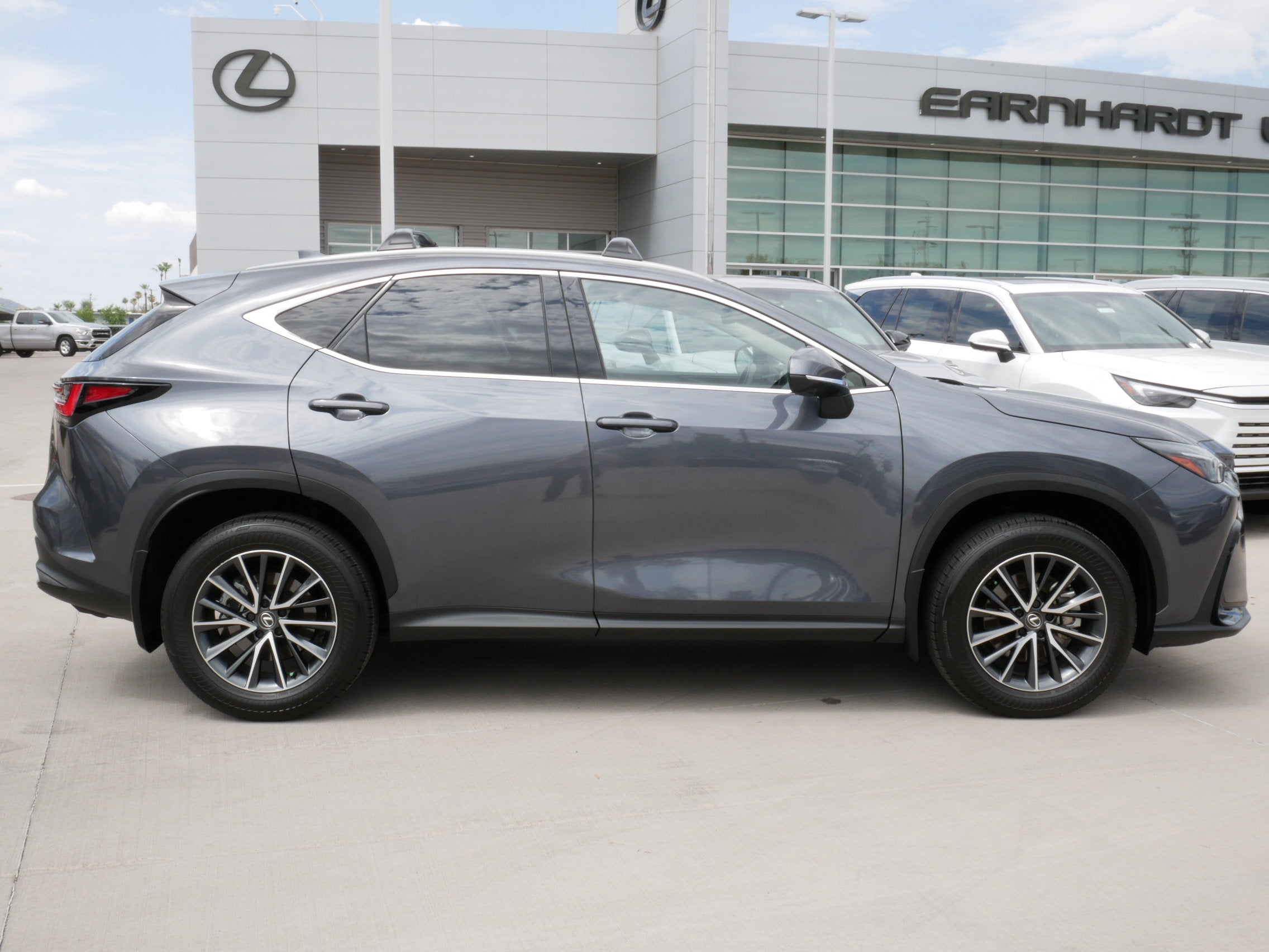 2025 Lexus NX 350h PREMIUM