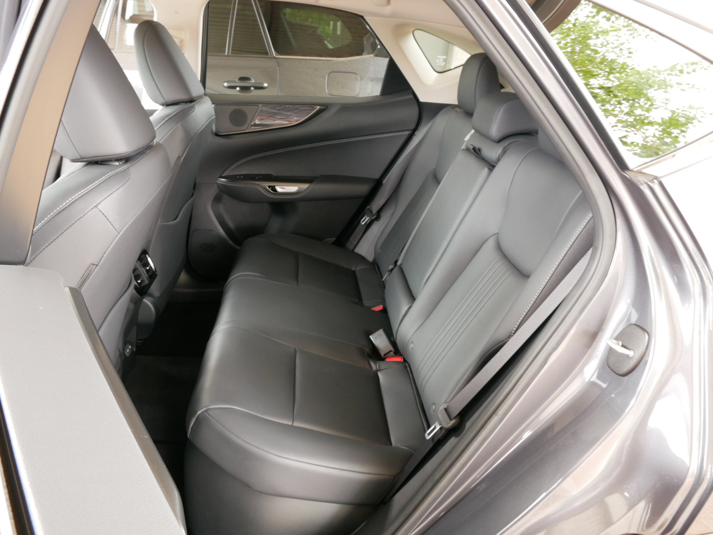 2025 Lexus NX 350h PREMIUM