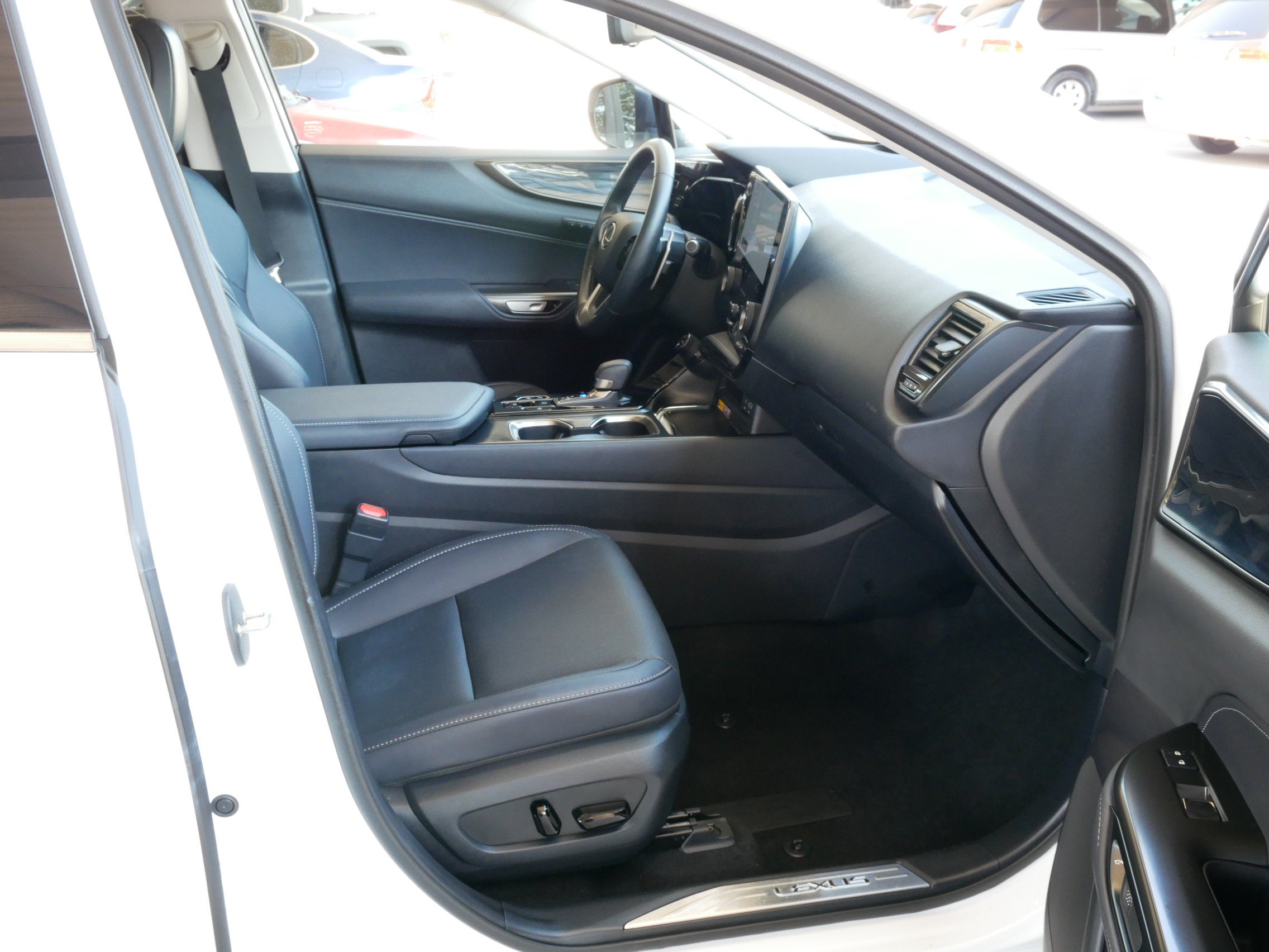2025 Lexus NX 350h PREMIUM