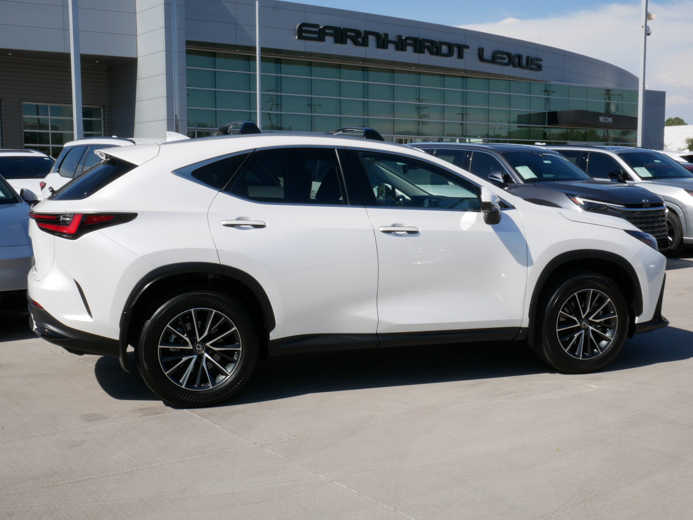 2025 Lexus NX 350h PREMIUM