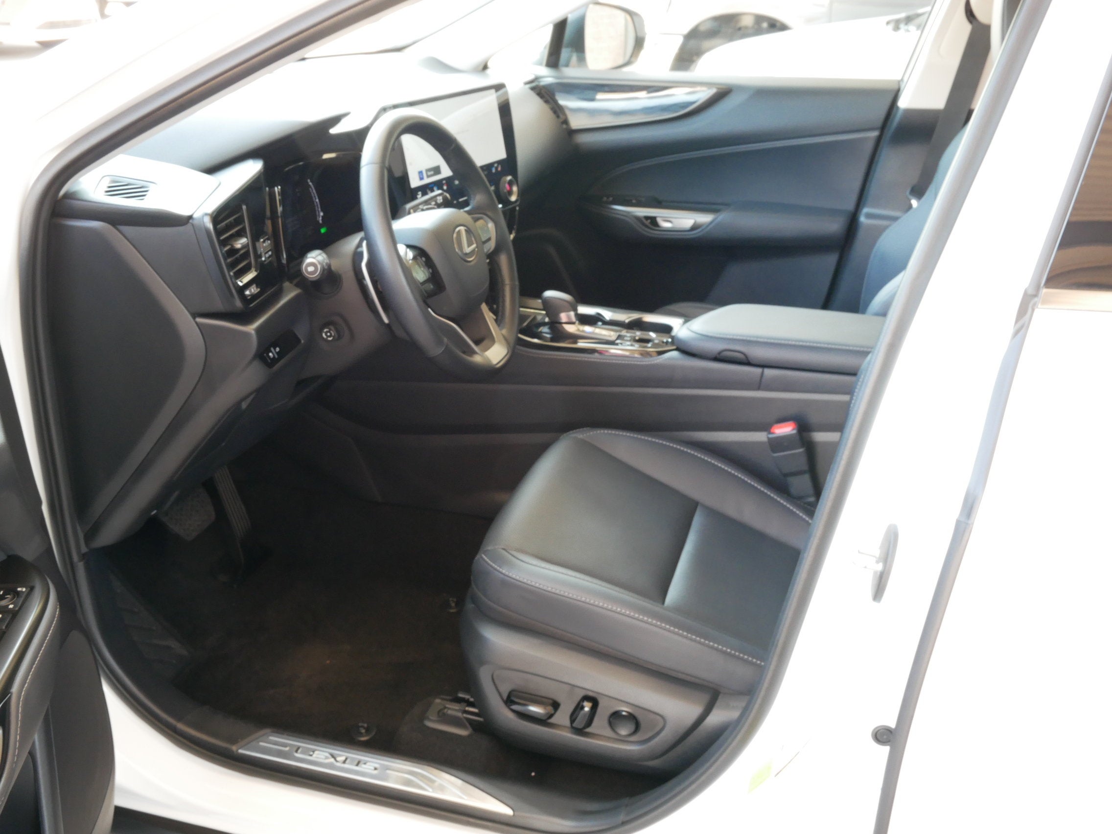 2025 Lexus NX 350h PREMIUM
