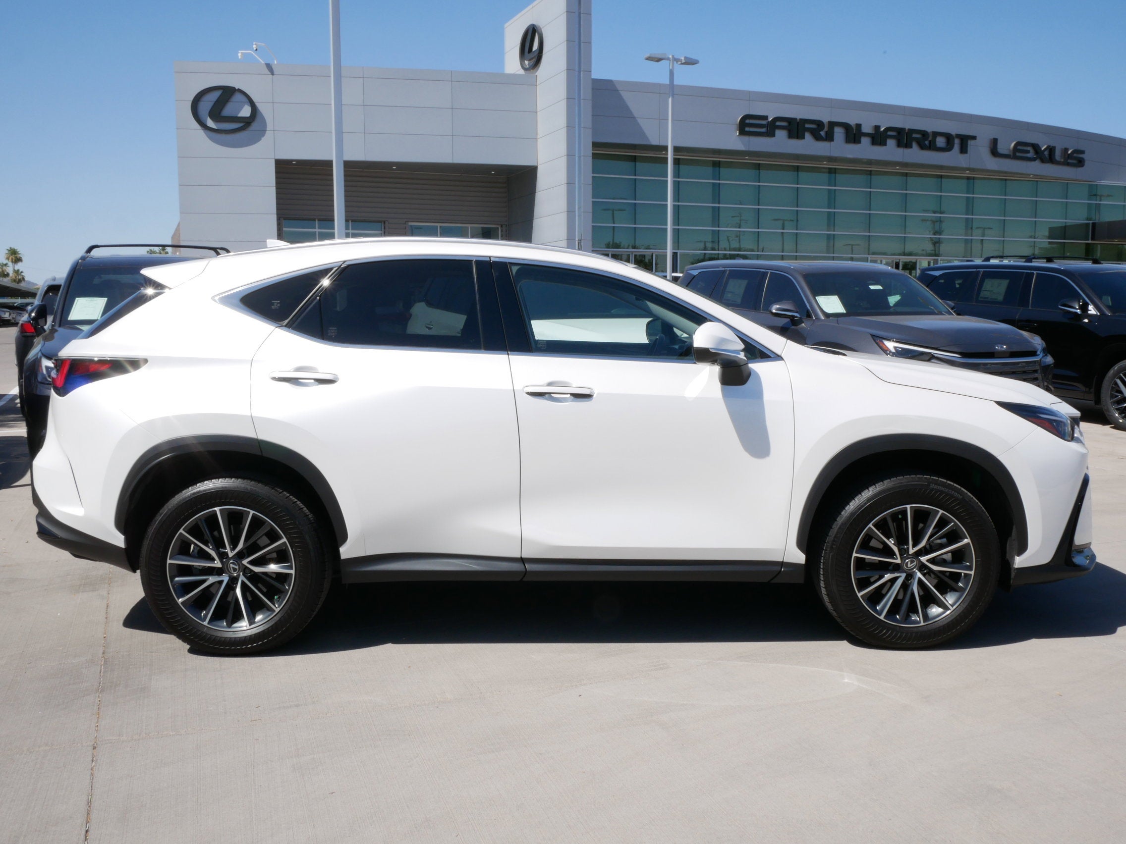 2025 Lexus NX 350h PREMIUM