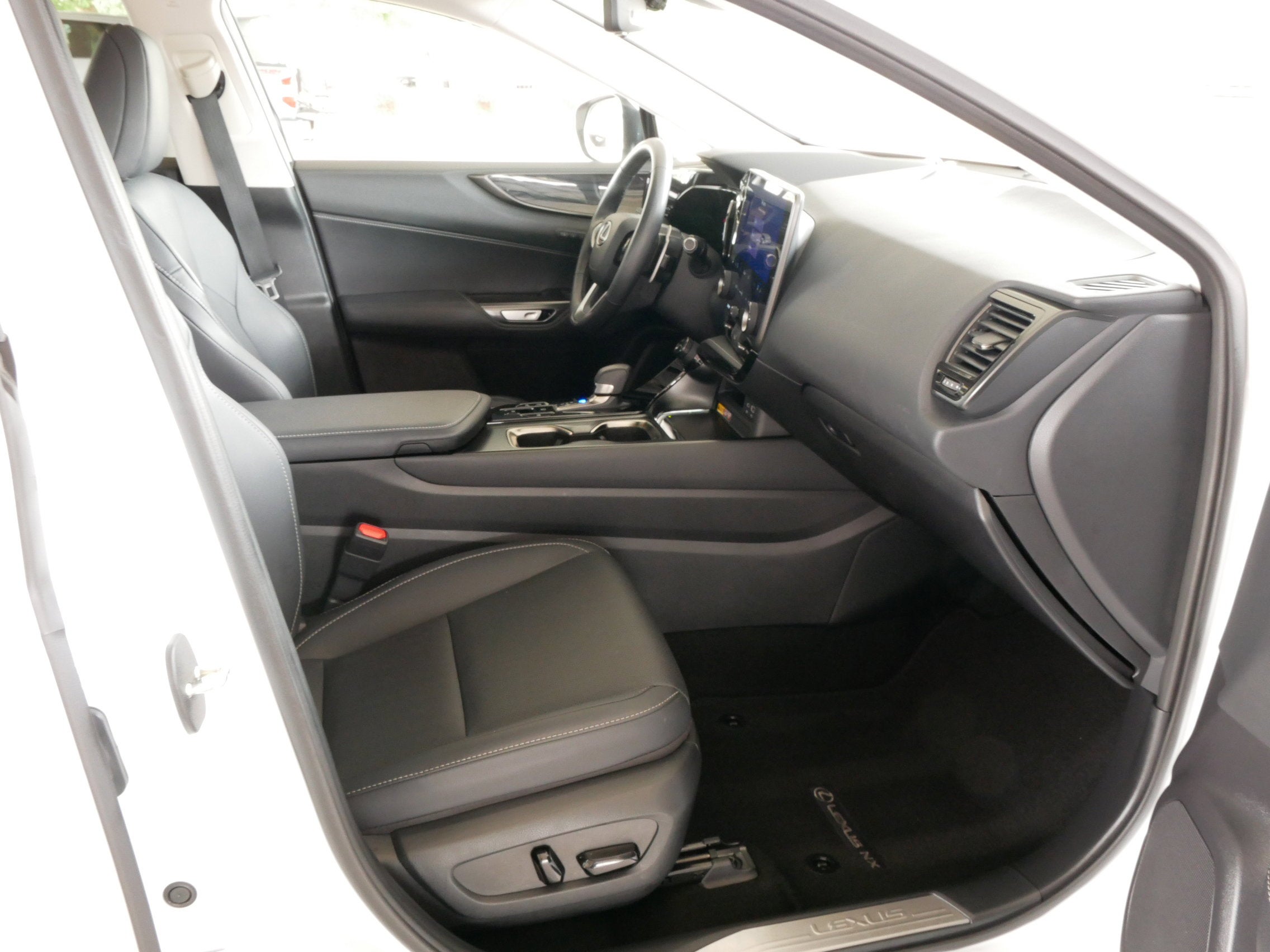 2025 Lexus NX 350h AWD