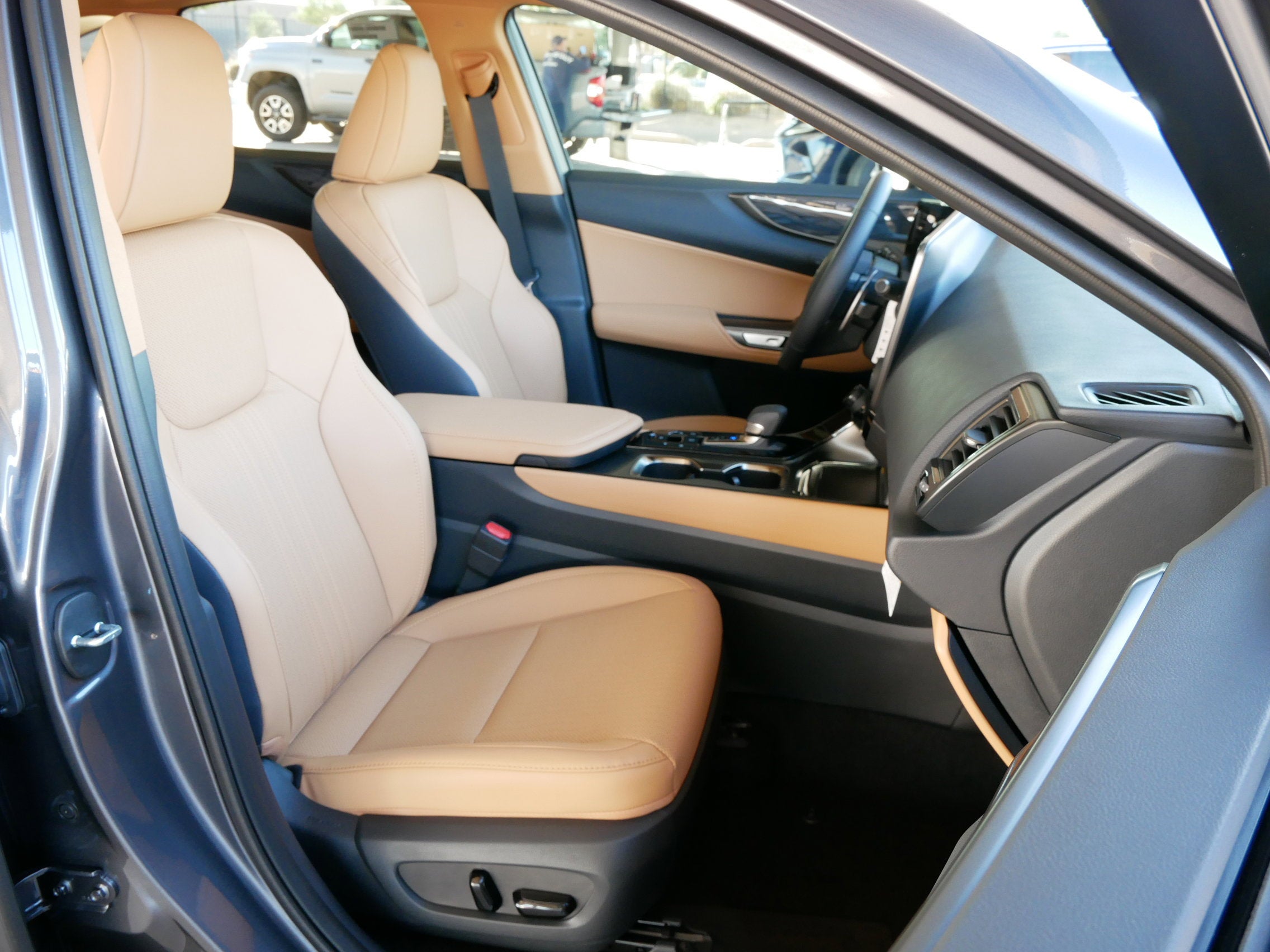 2026 Lexus NX 350h PREMIUM