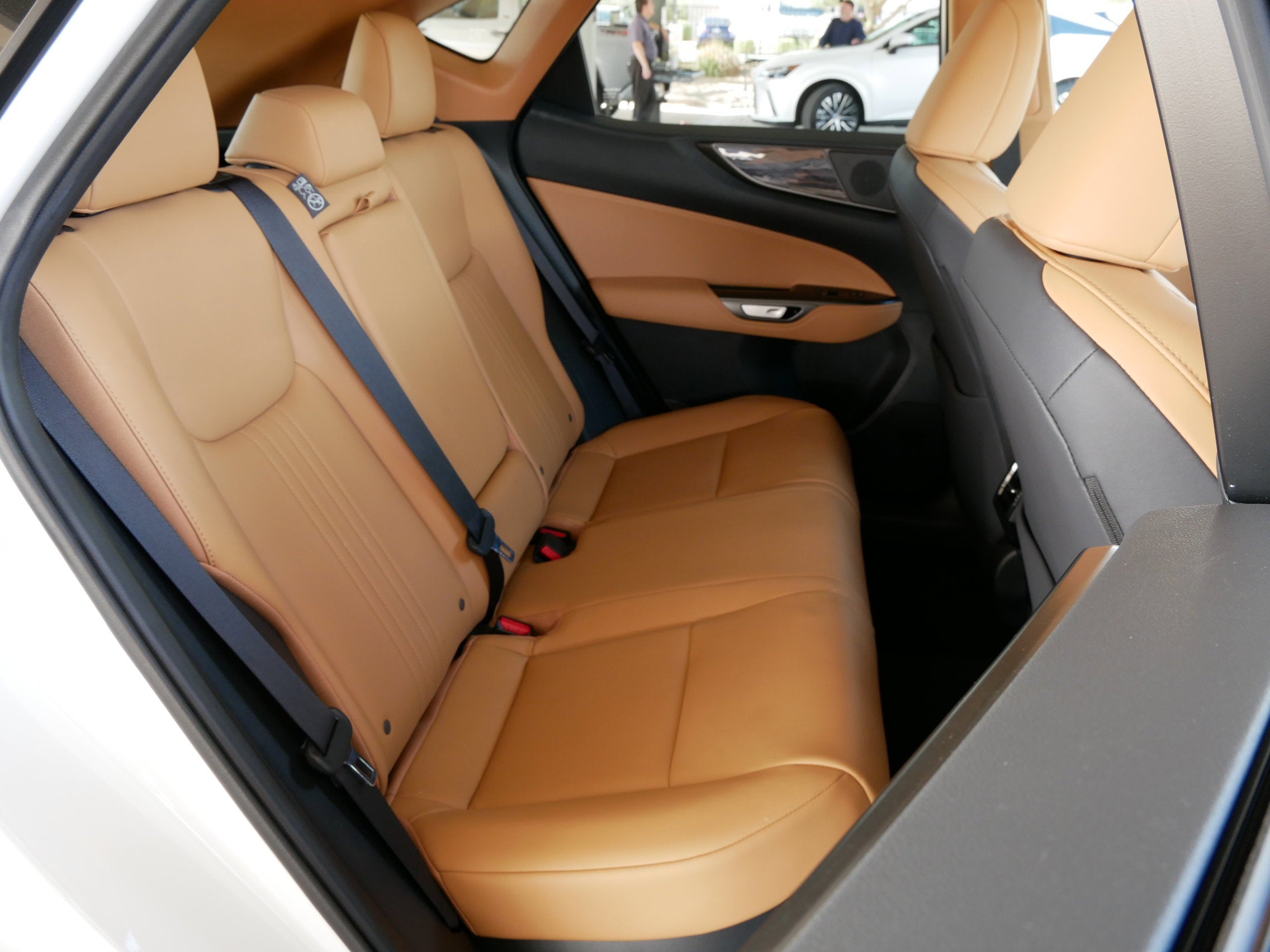 2025 Lexus NX 350h PREMIUM