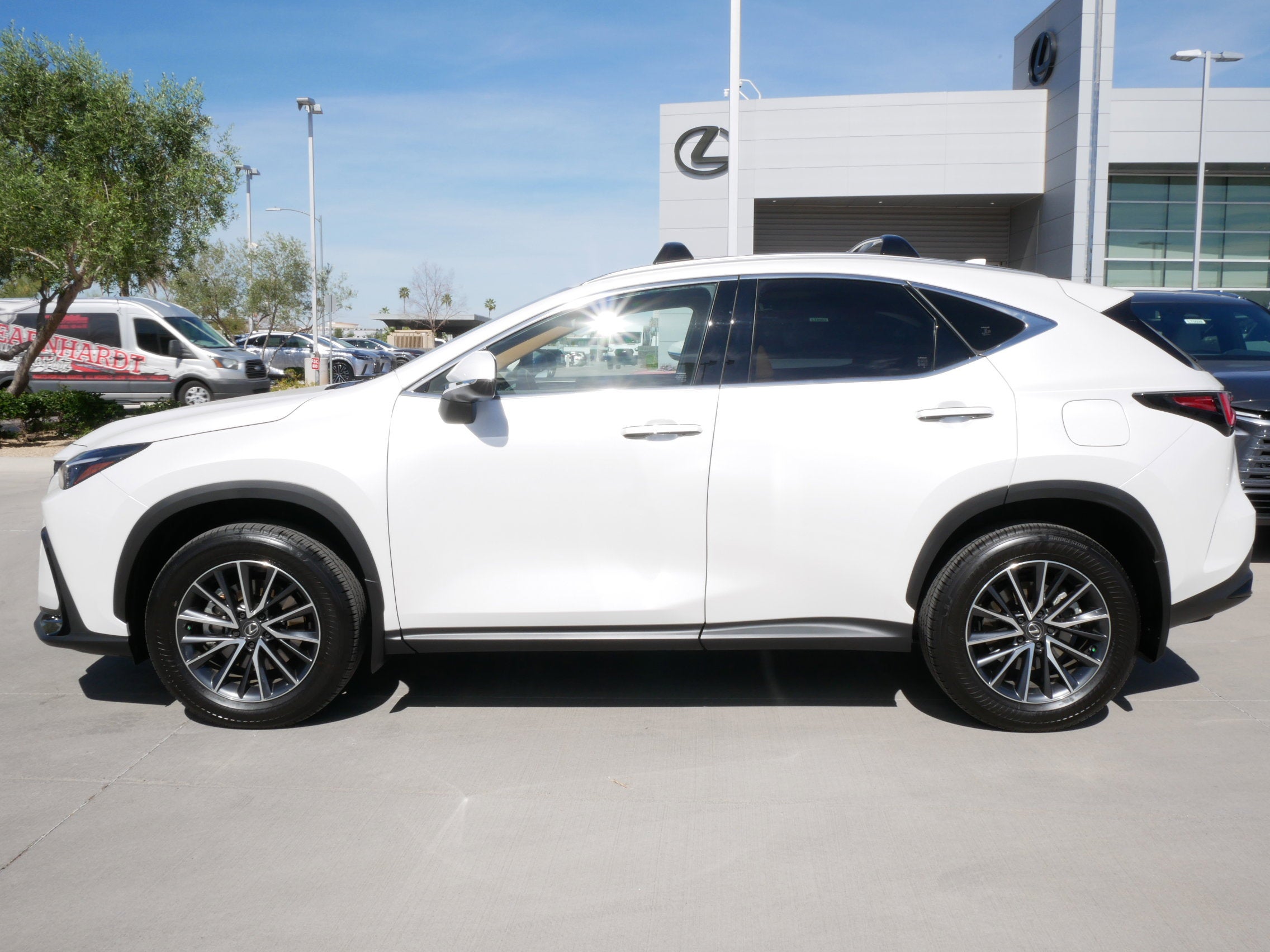 2025 Lexus NX 350h PREMIUM