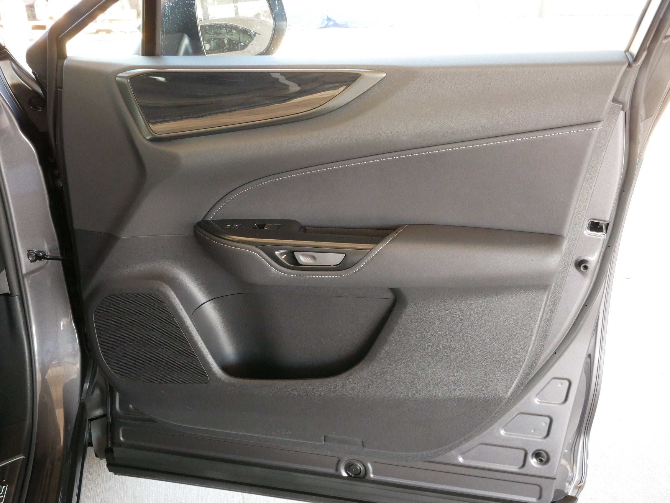 2025 Lexus NX 350h PREMIUM