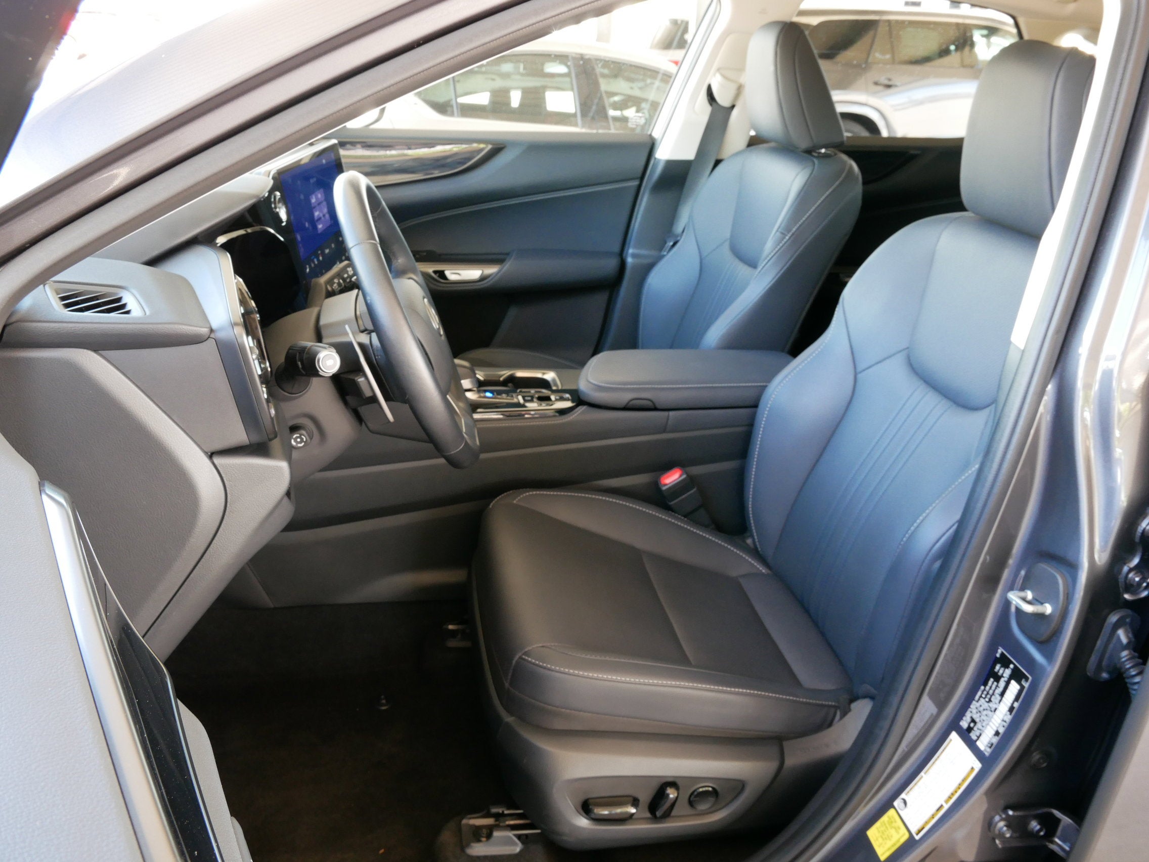 2025 Lexus NX 350h PREMIUM