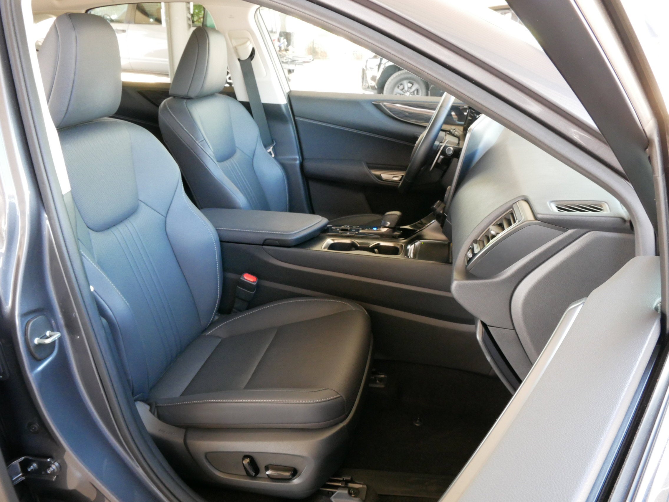 2025 Lexus NX 350h PREMIUM