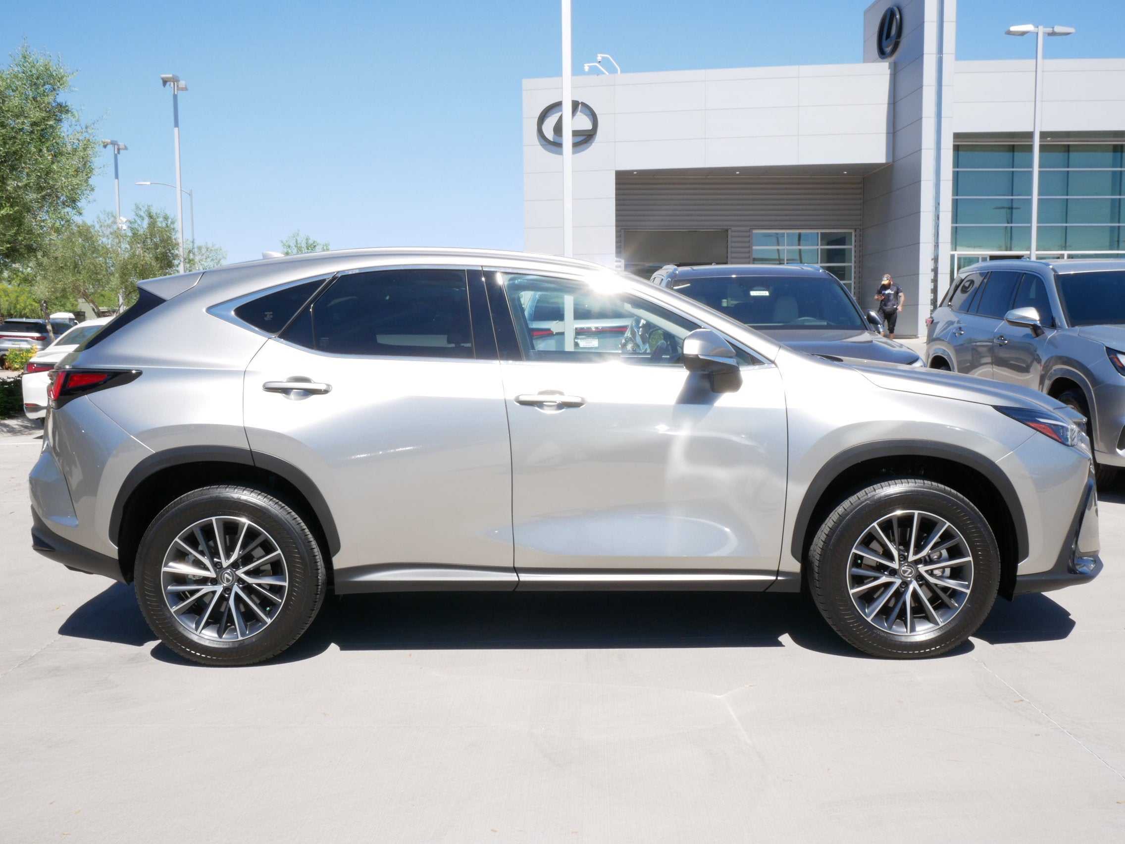 2025 Lexus NX 350h PREMIUM