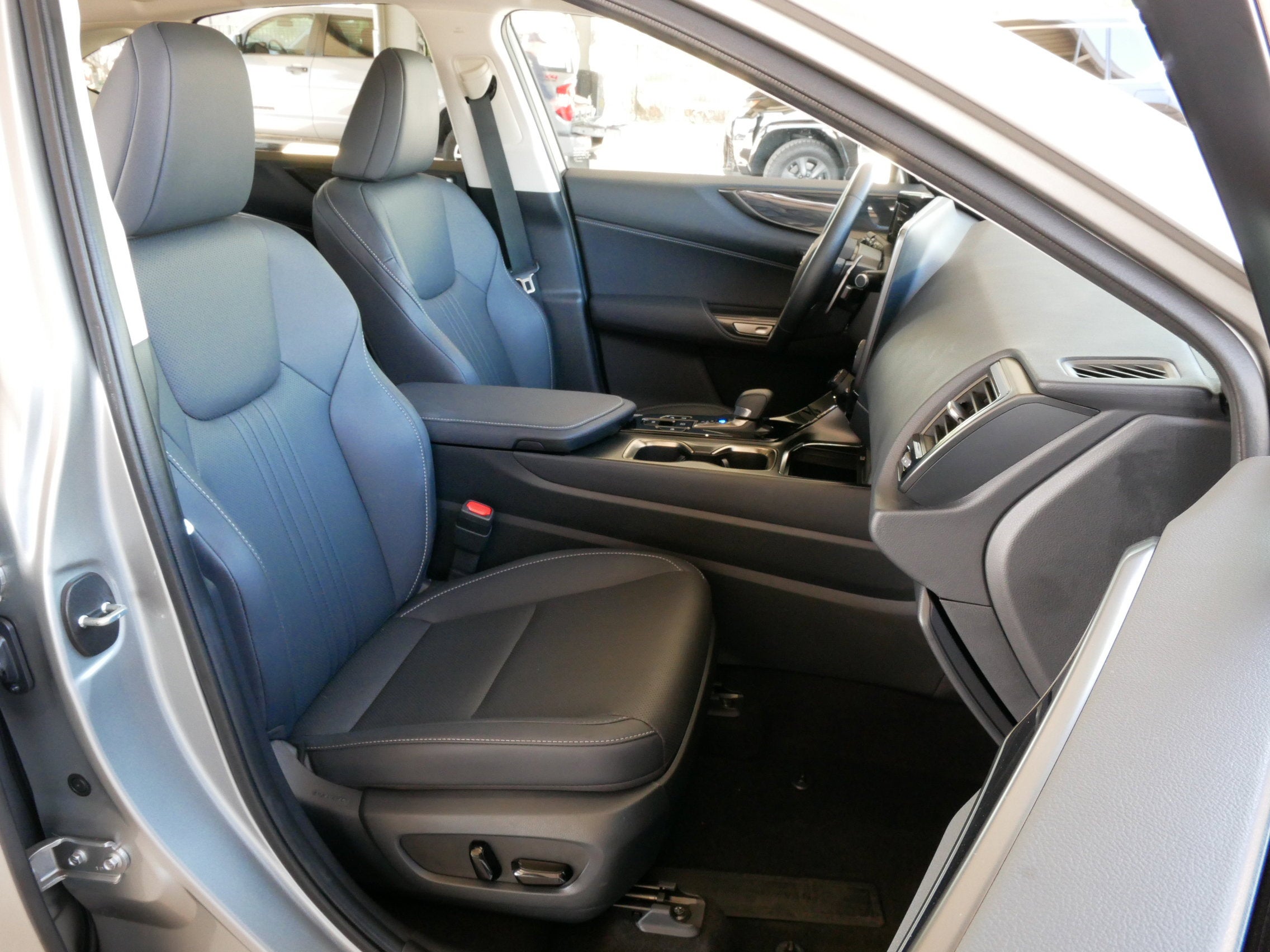 2025 Lexus NX 350h PREMIUM