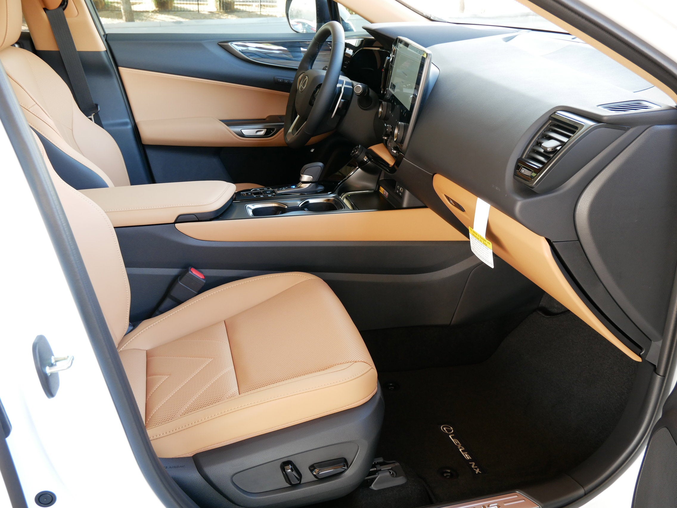 2026 Lexus NX 450h PREMIUM PLUS AWD