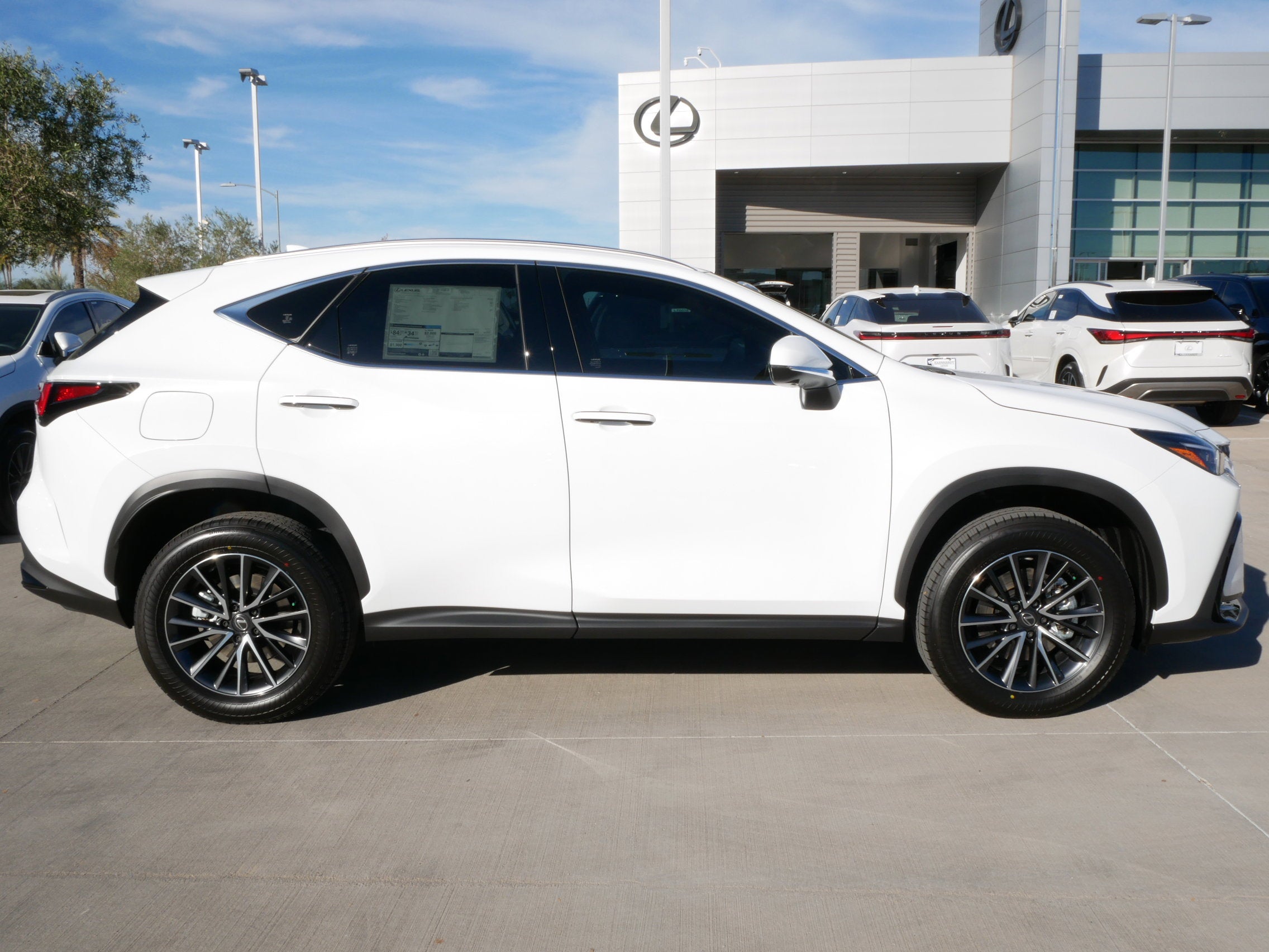 2026 Lexus NX 450h PREMIUM PLUS AWD