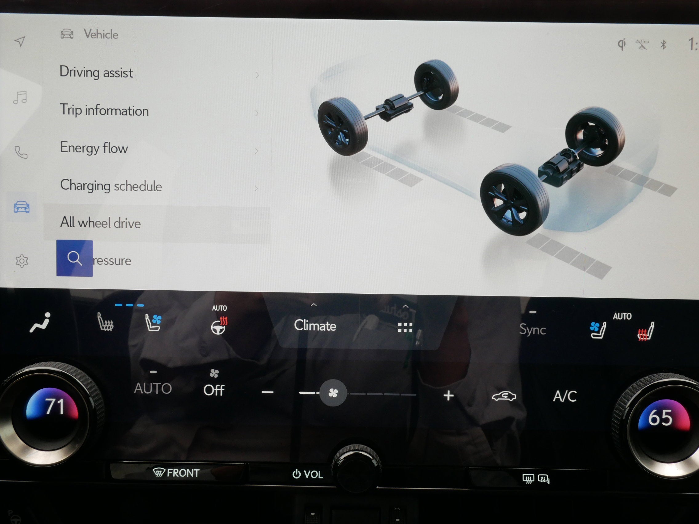 2023 Lexus NX 450h+ Luxury