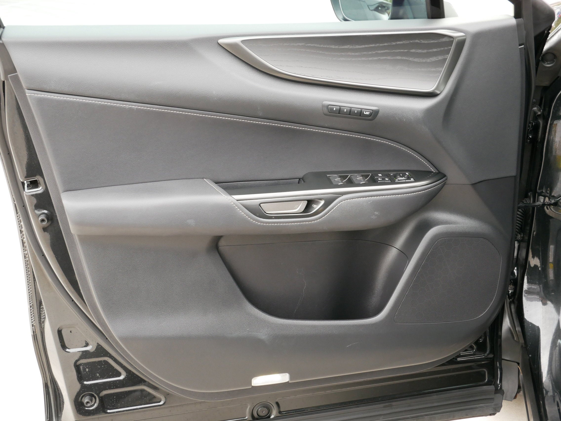 2023 Lexus NX 450h+ Luxury