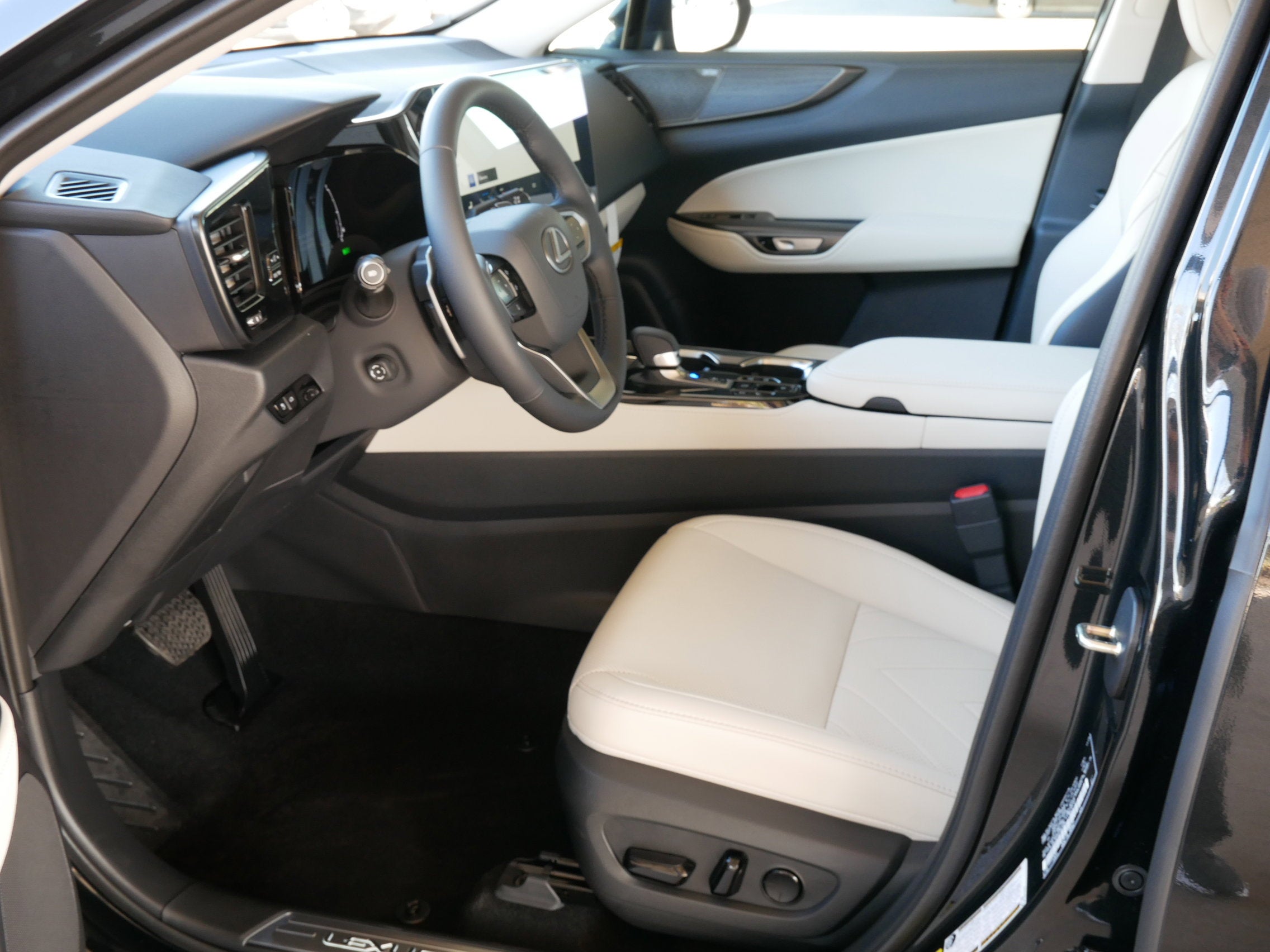 2026 Lexus NX 450h PLUS LUXURY AWD