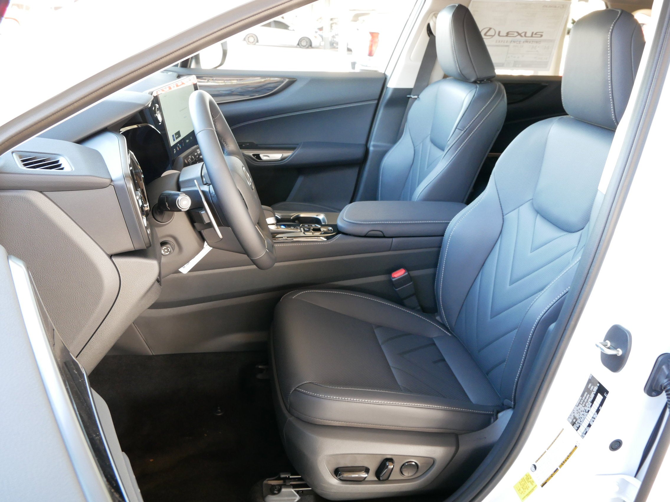 2026 Lexus NX 450h PREMIUM PLUS AWD