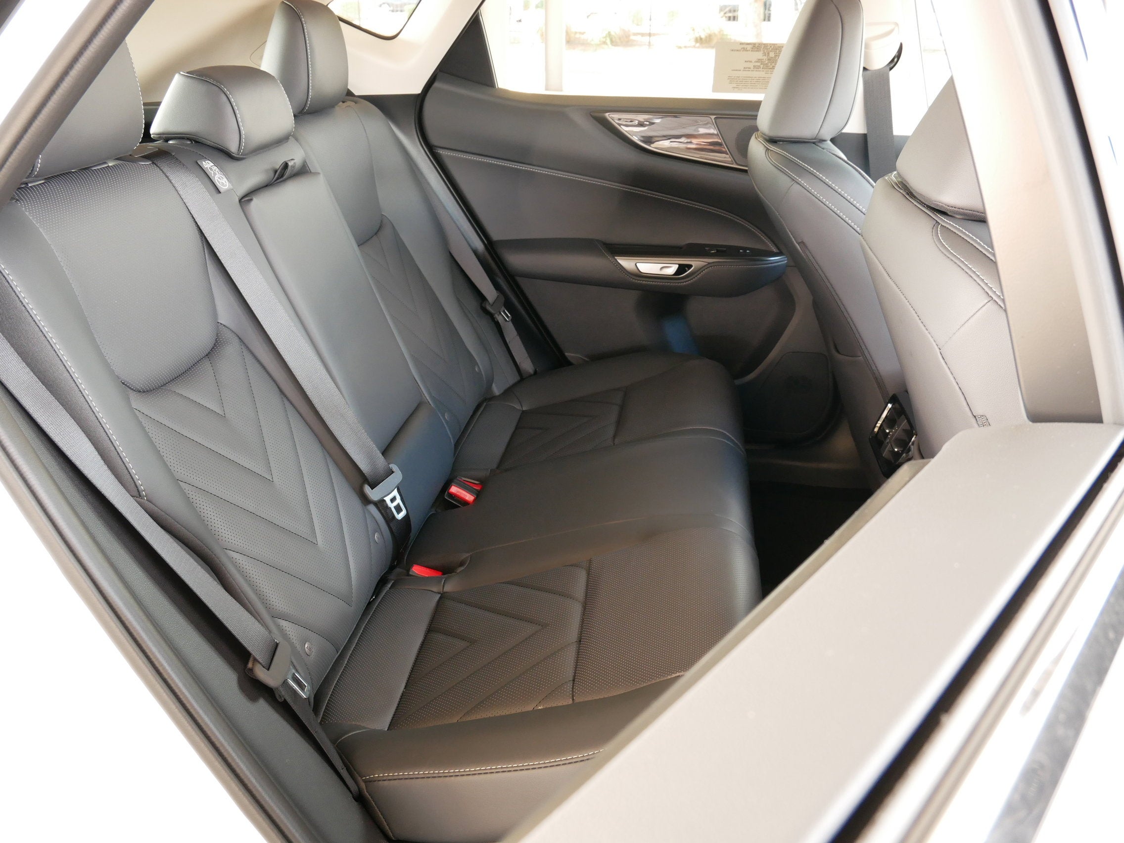 2026 Lexus NX 450h PREMIUM PLUS AWD