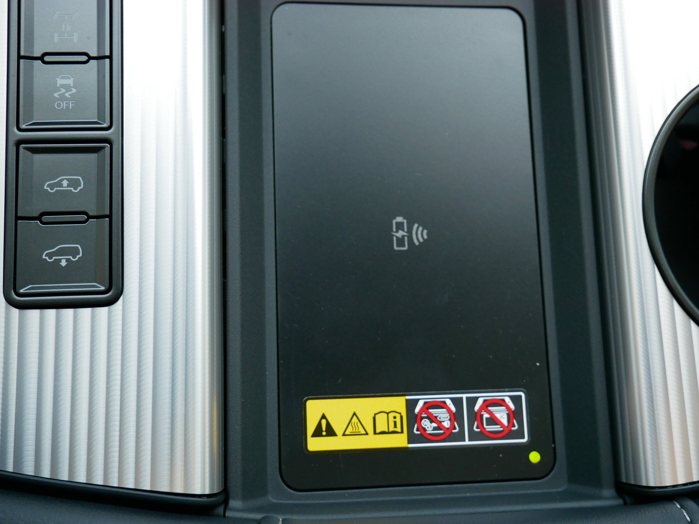 2025 Lexus LX 700h F SPORT