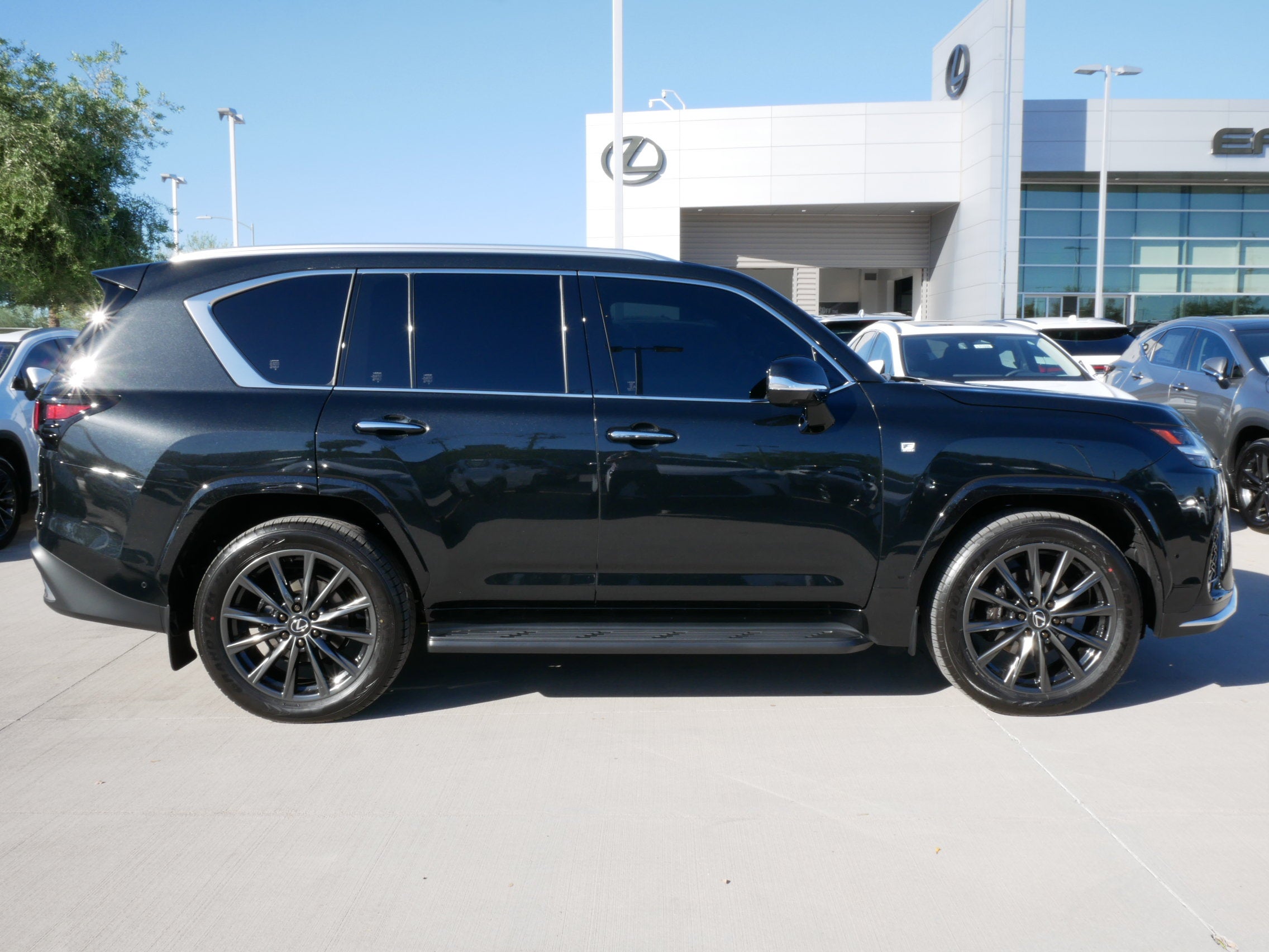 2026 Lexus LX 700h F SPORT Handling