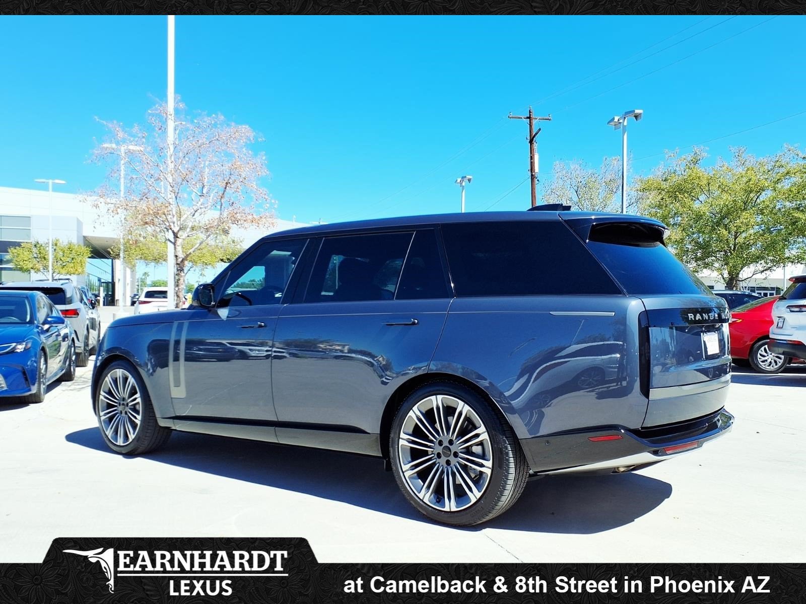 2026 Land Rover Range Rover SE