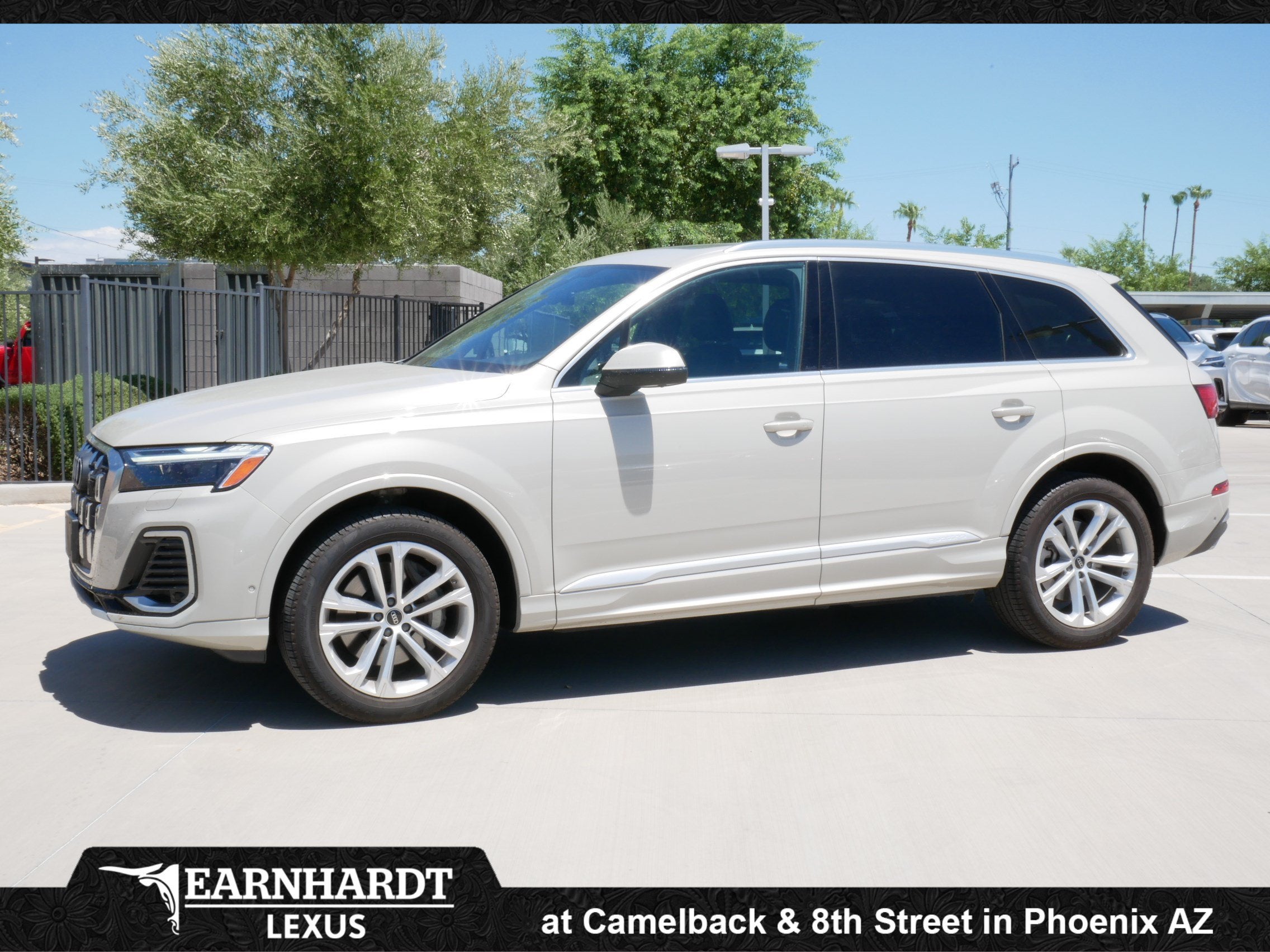 2025 Audi Q7 Premium Plus