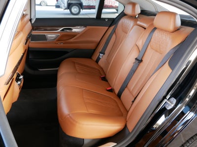 2020 BMW 7 Series 740i