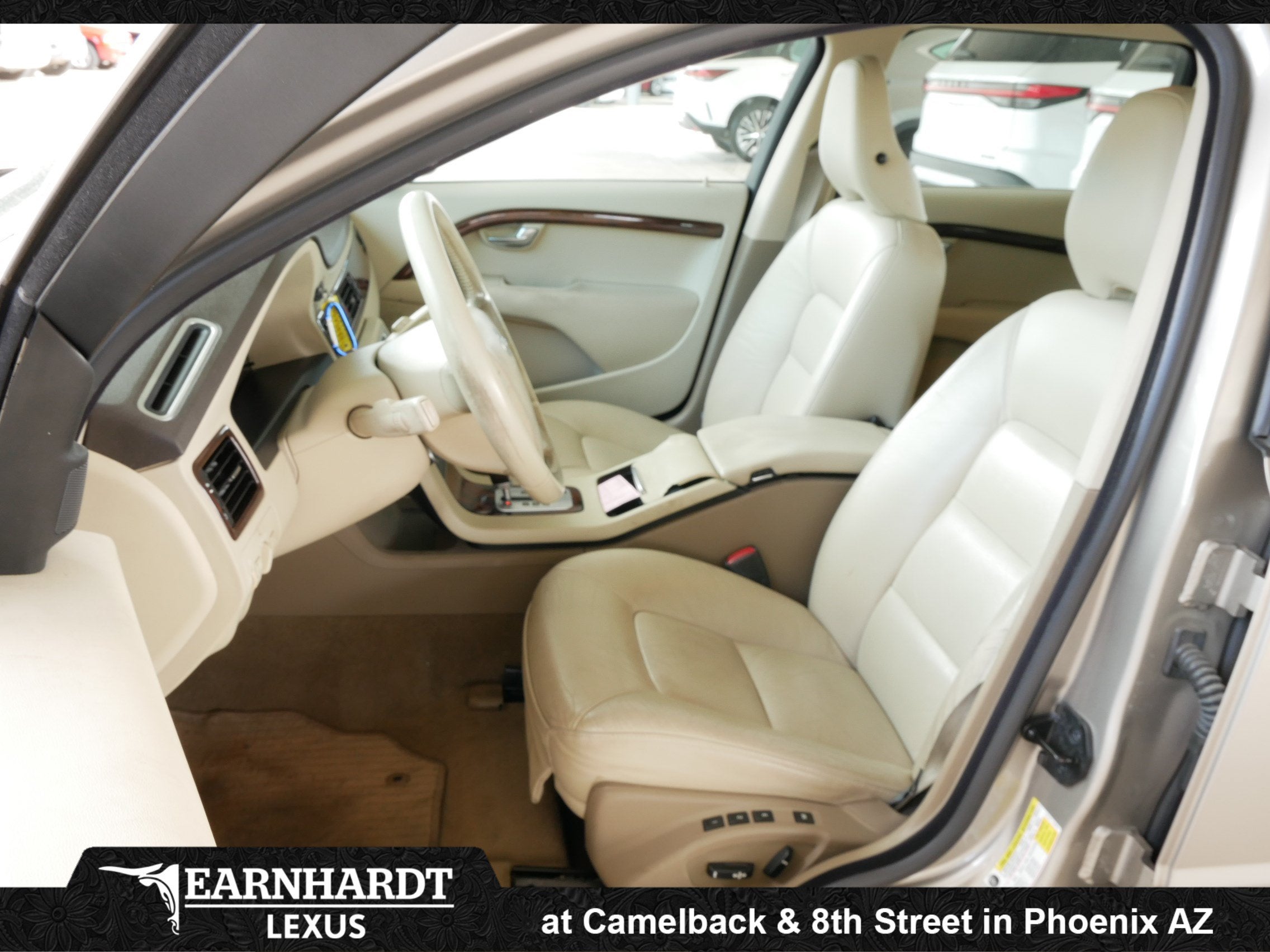 2009 Volvo V70 3.2