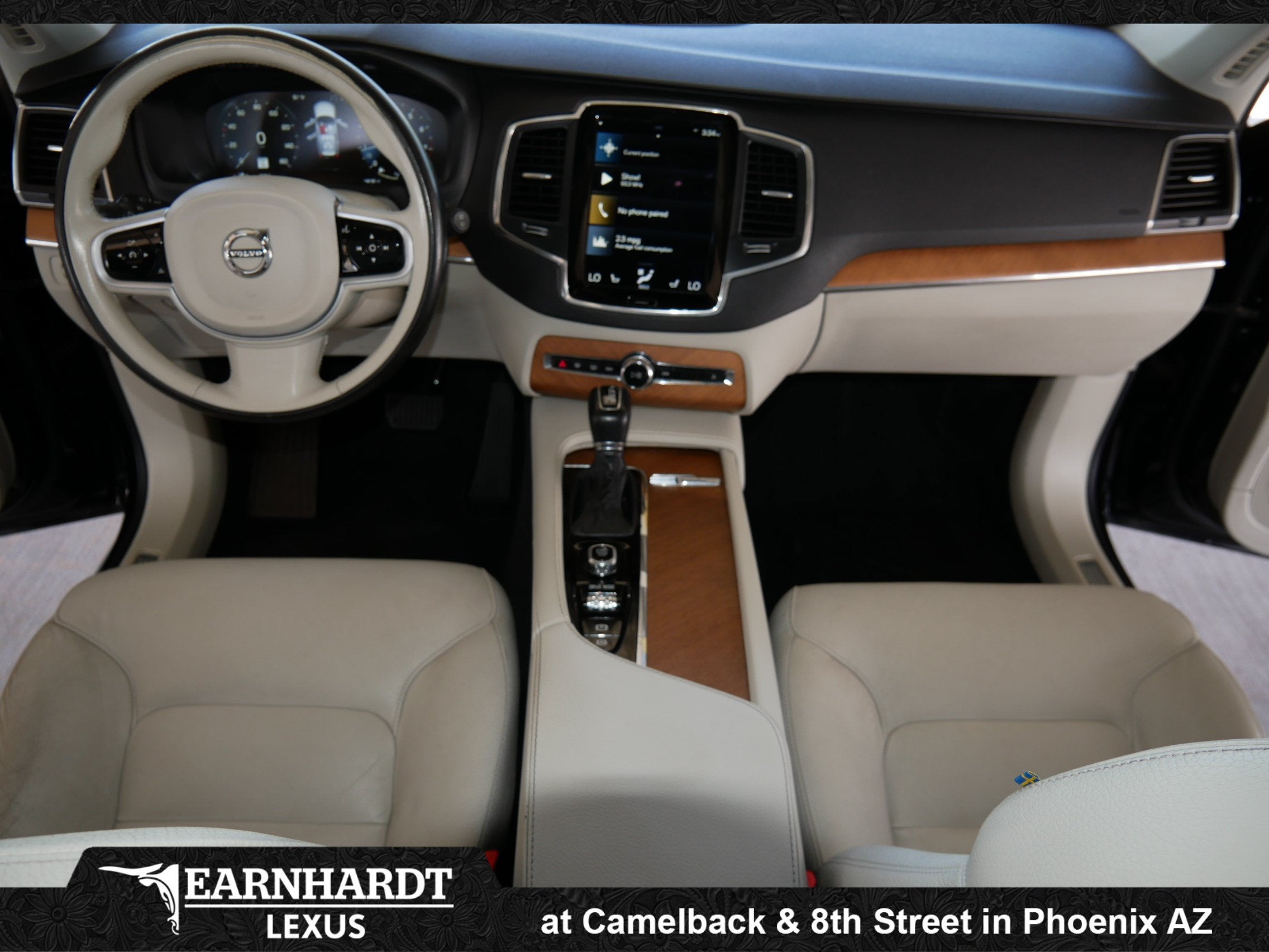 2021 Volvo XC90 Momentum