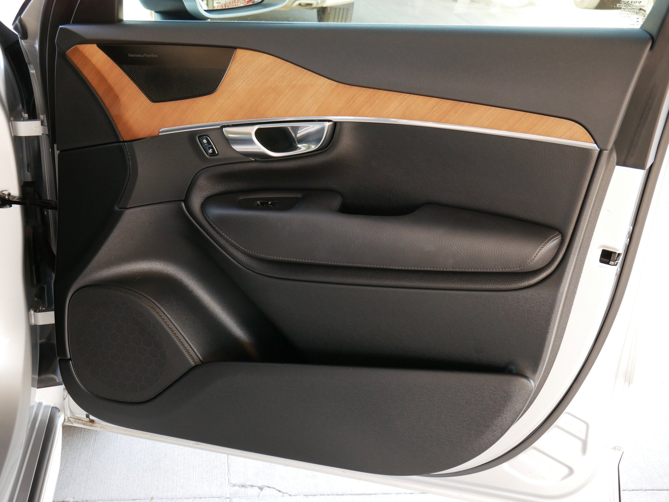 2022 Volvo XC90 Momentum