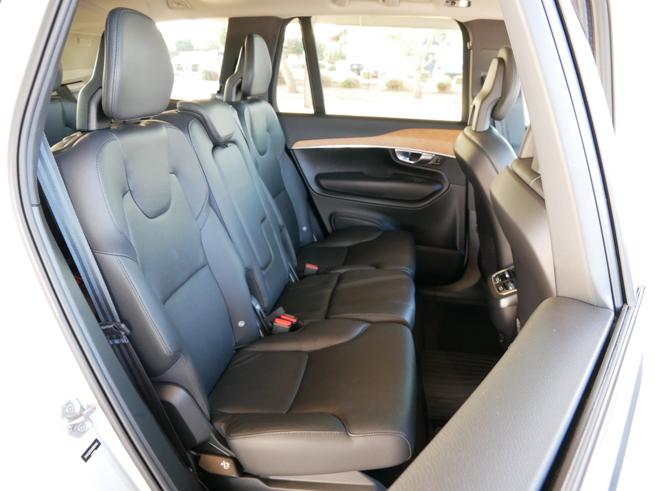 2022 Volvo XC90 Momentum