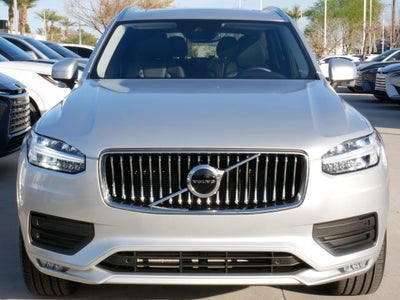 2022 Volvo XC90 Momentum