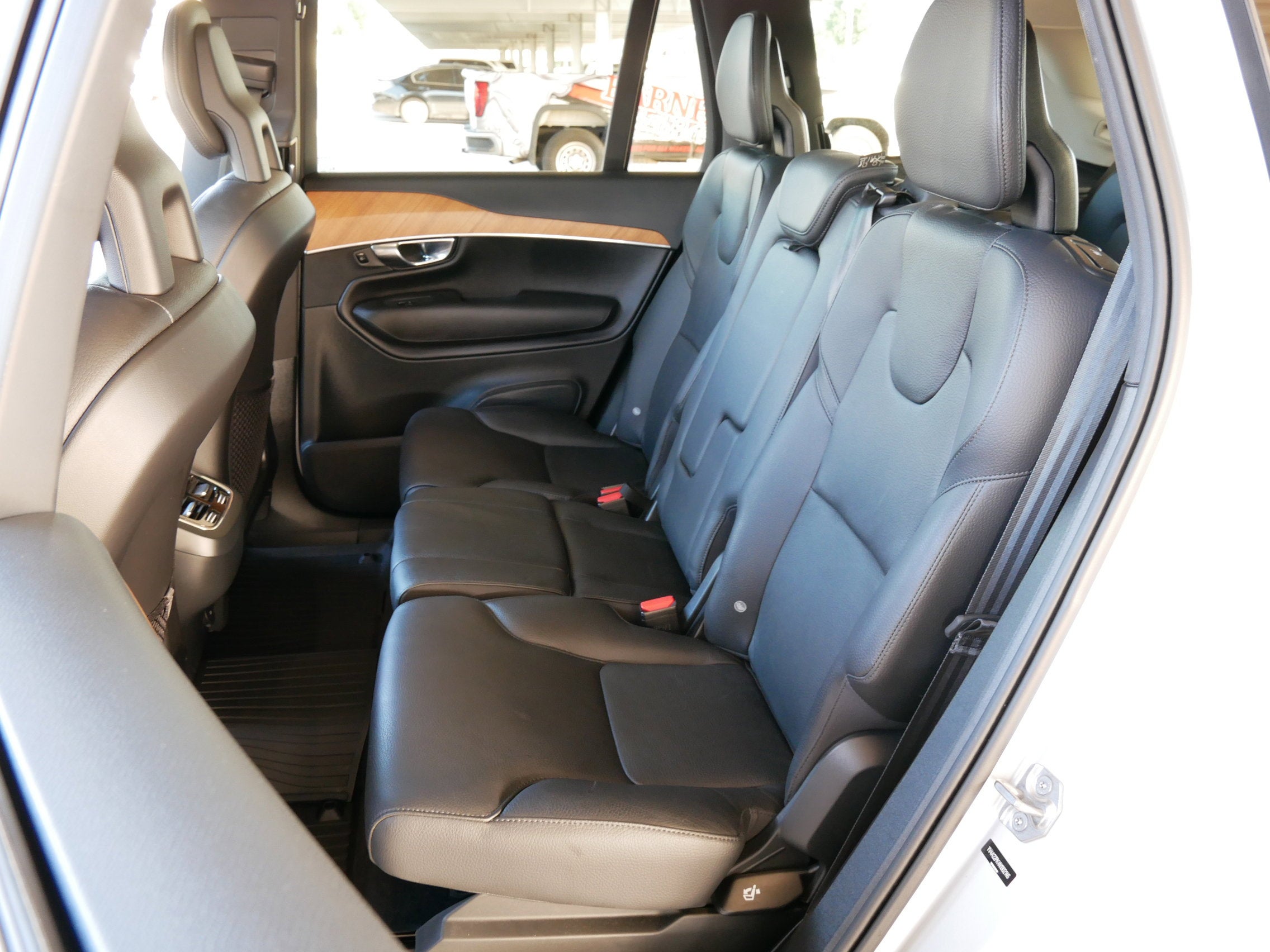 2022 Volvo XC90 Momentum