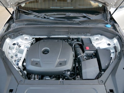 2022 Volvo XC90 Momentum