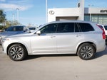2022 Volvo XC90 Momentum