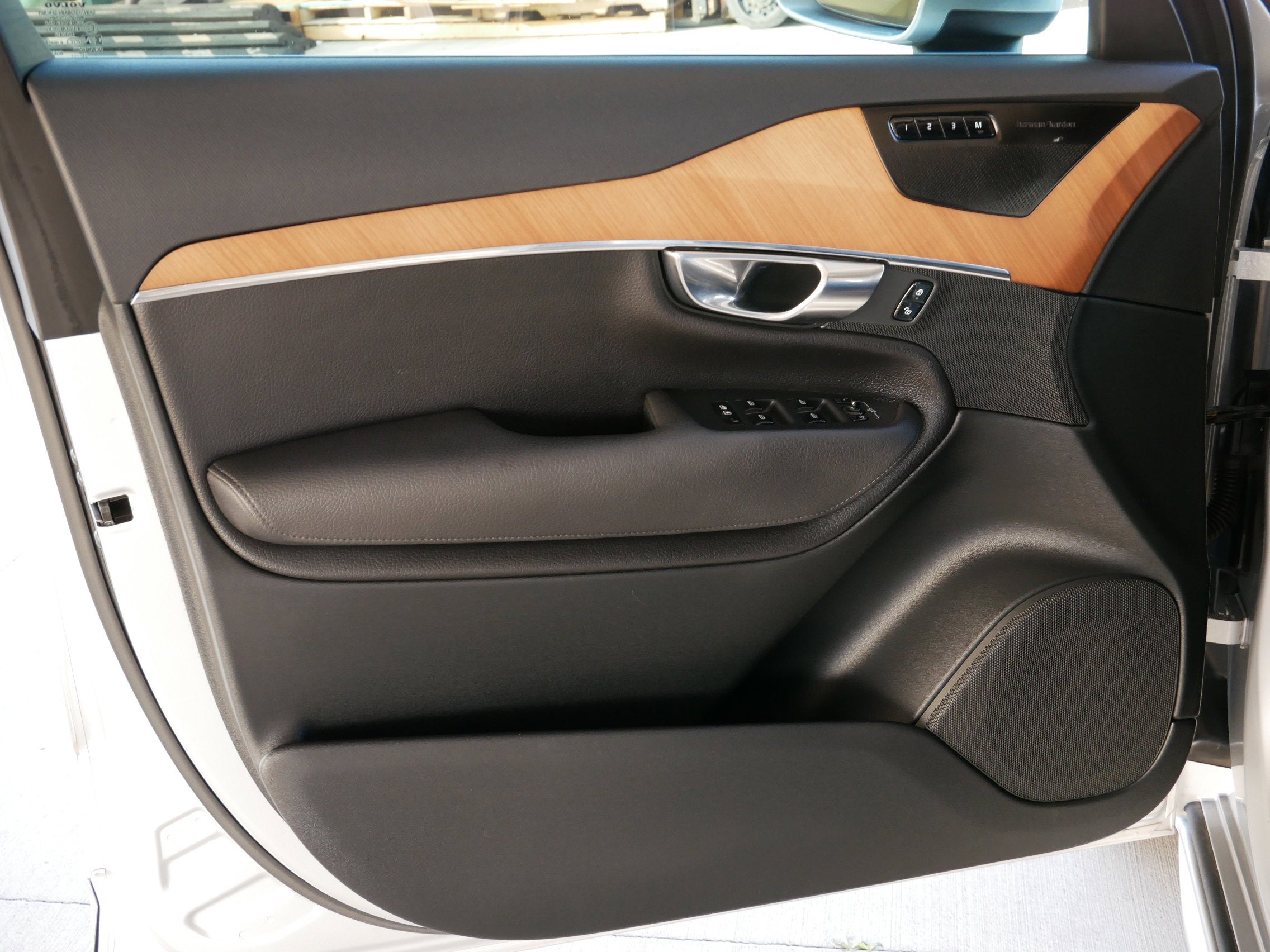 2022 Volvo XC90 Momentum